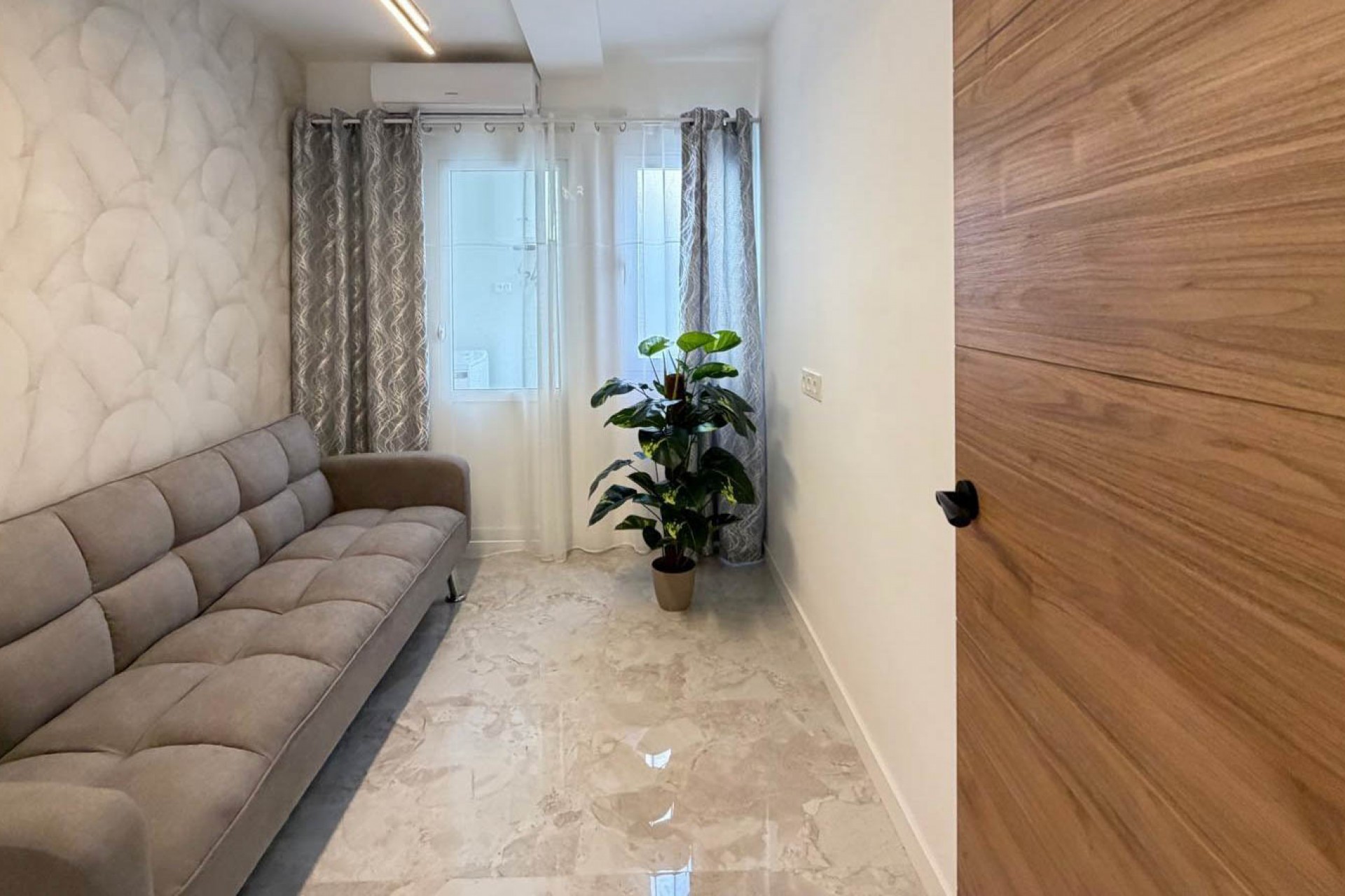 Resale - Penthouse -
Torrevieja - Playa del Cura