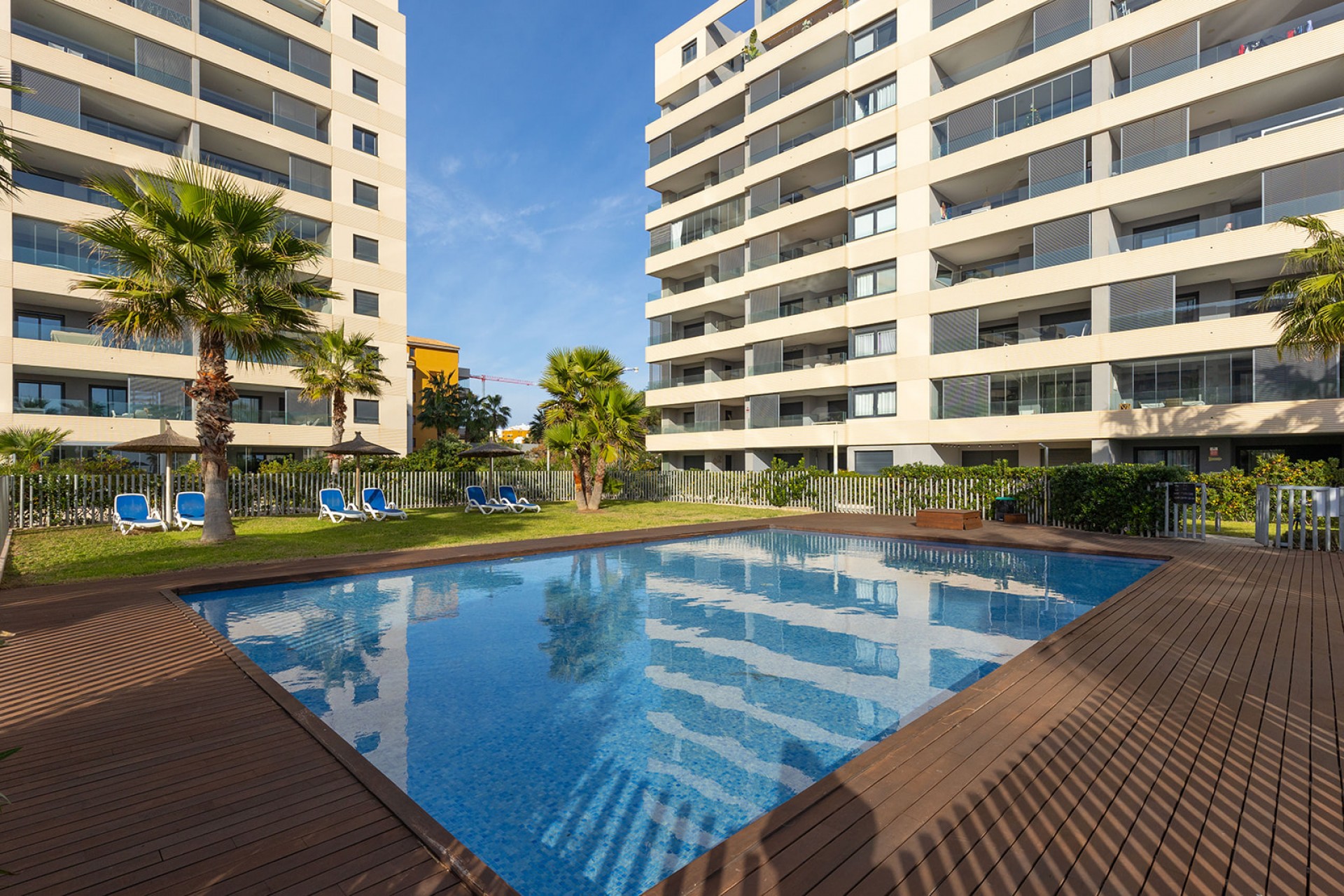 Resale - Penthouse -
Torrevieja - Punta prima