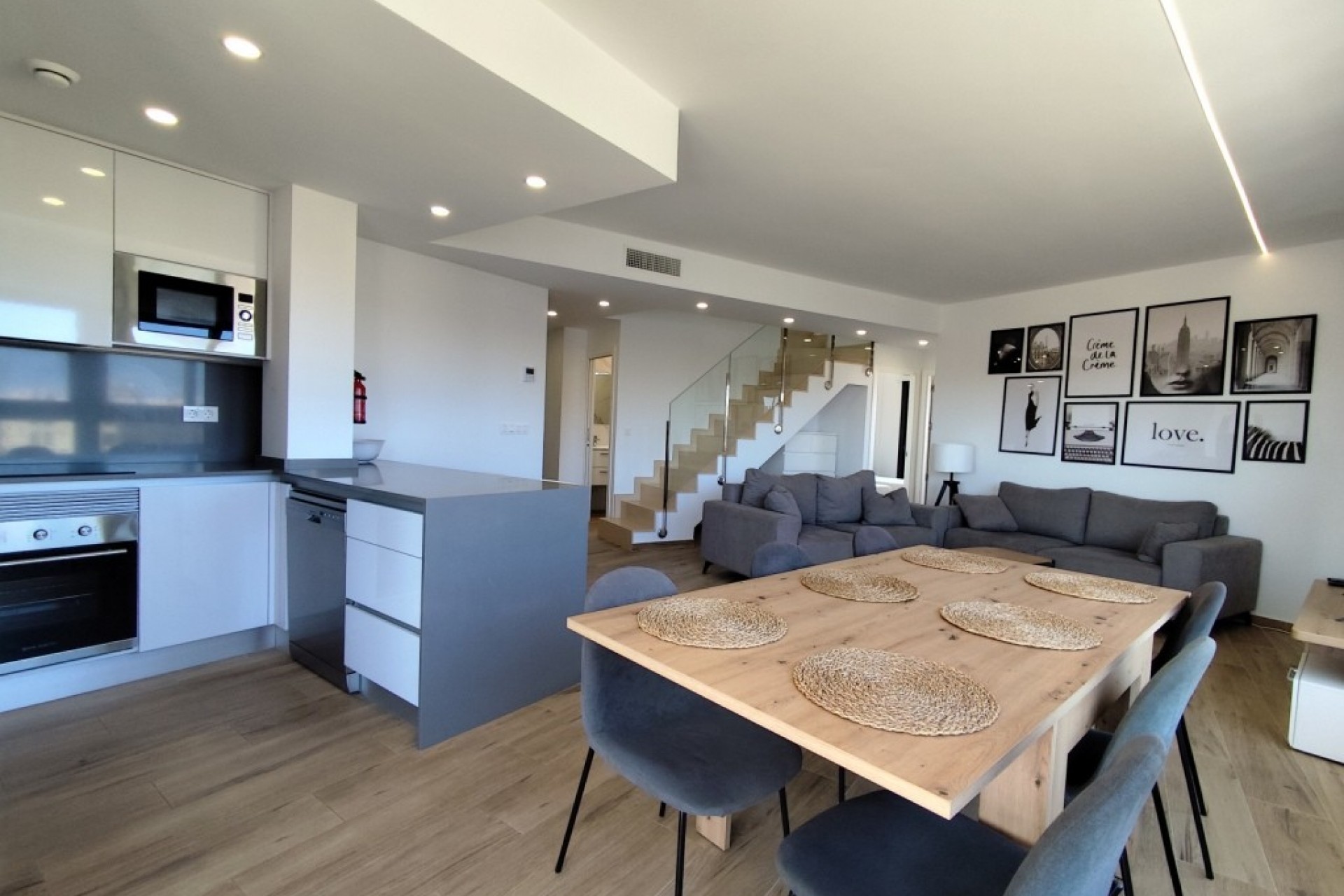 Resale - Penthouse -
Villamartin