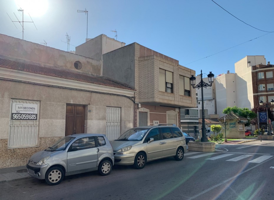 Resale - Plot -
Guardamar del Segura - Guardamar pueblo