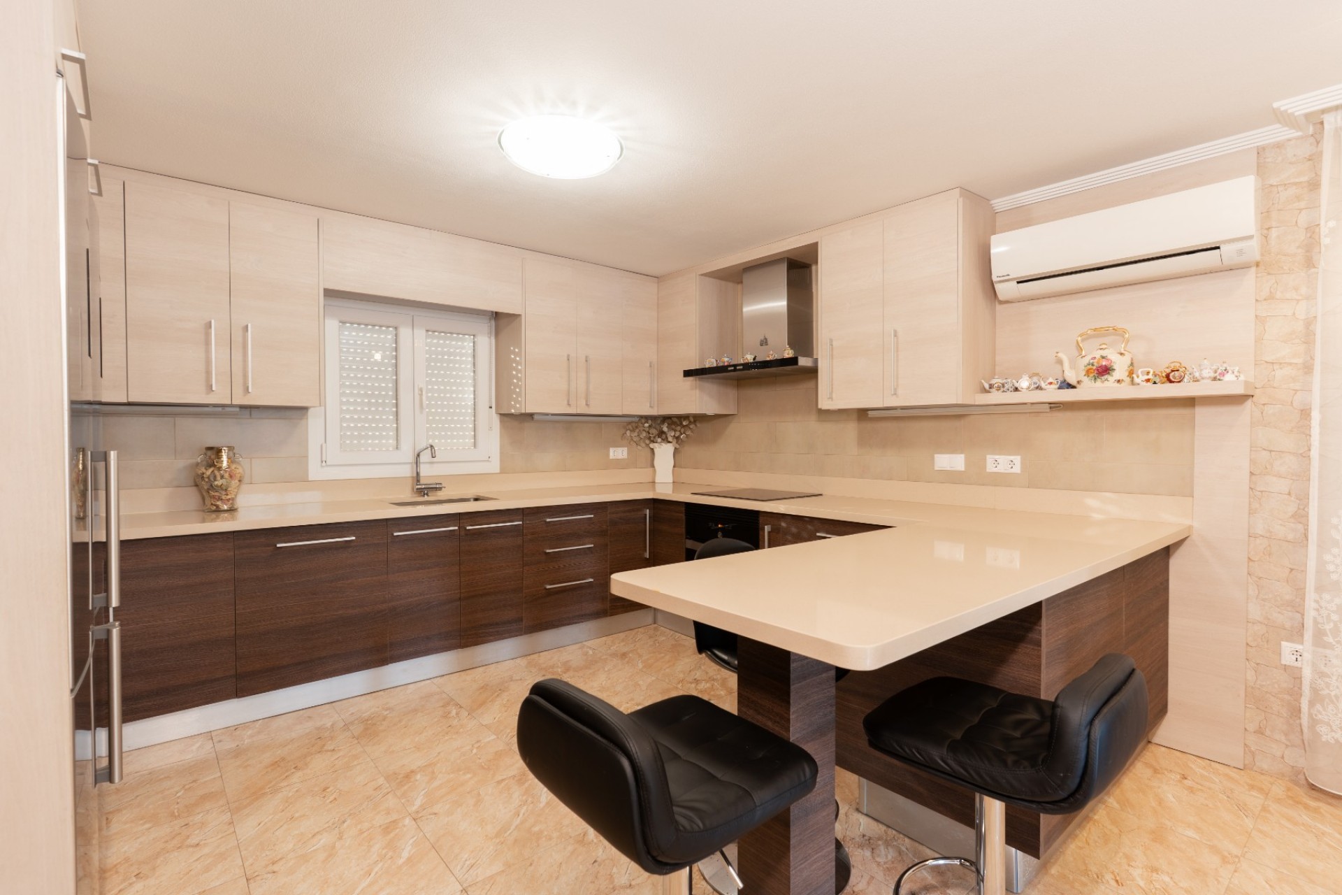 Resale - Semi-Detached Villa -
Torrevieja - Los Balcones