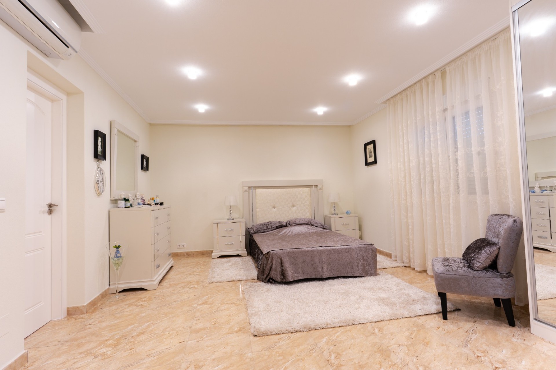Resale - Semi-Detached Villa -
Torrevieja - Los Balcones