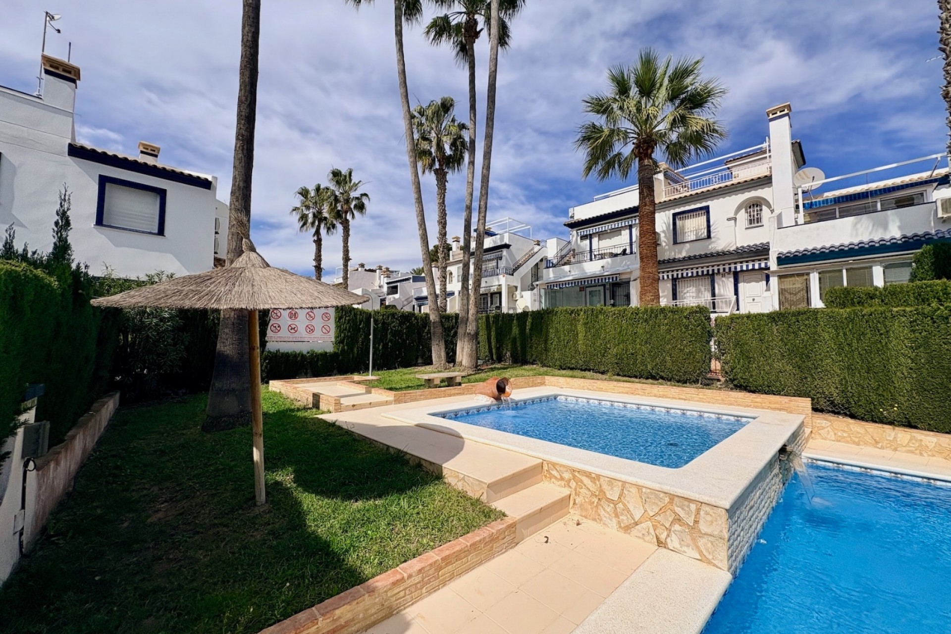 Resale - Single Family Home -
Orihuela - Villamartin