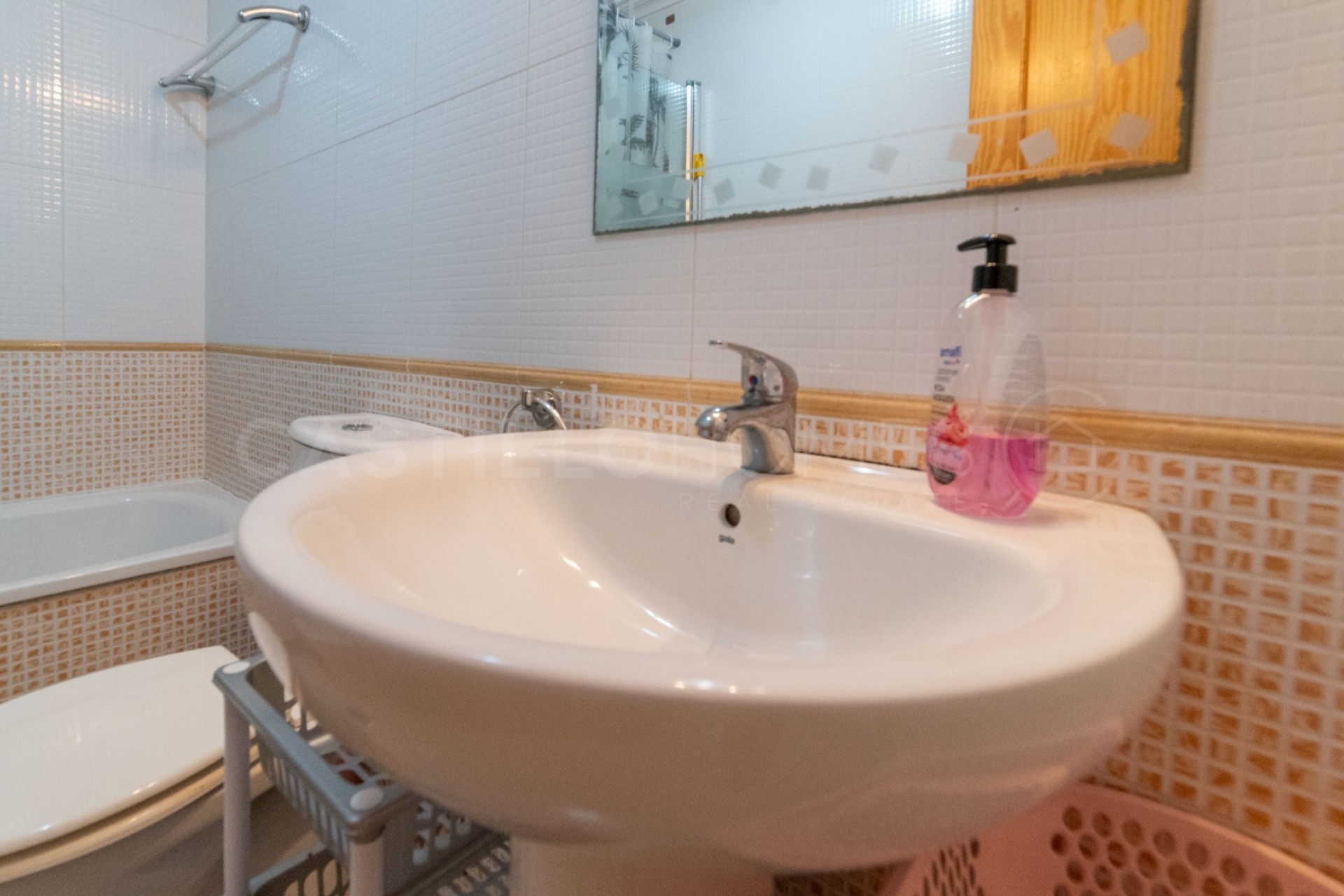 Resale - Studio -
Torrevieja - Centro