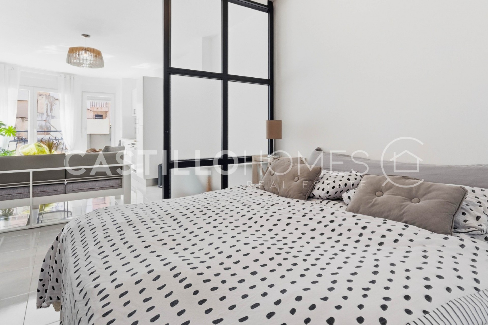 Resale - Studio -
Torrevieja - Centro