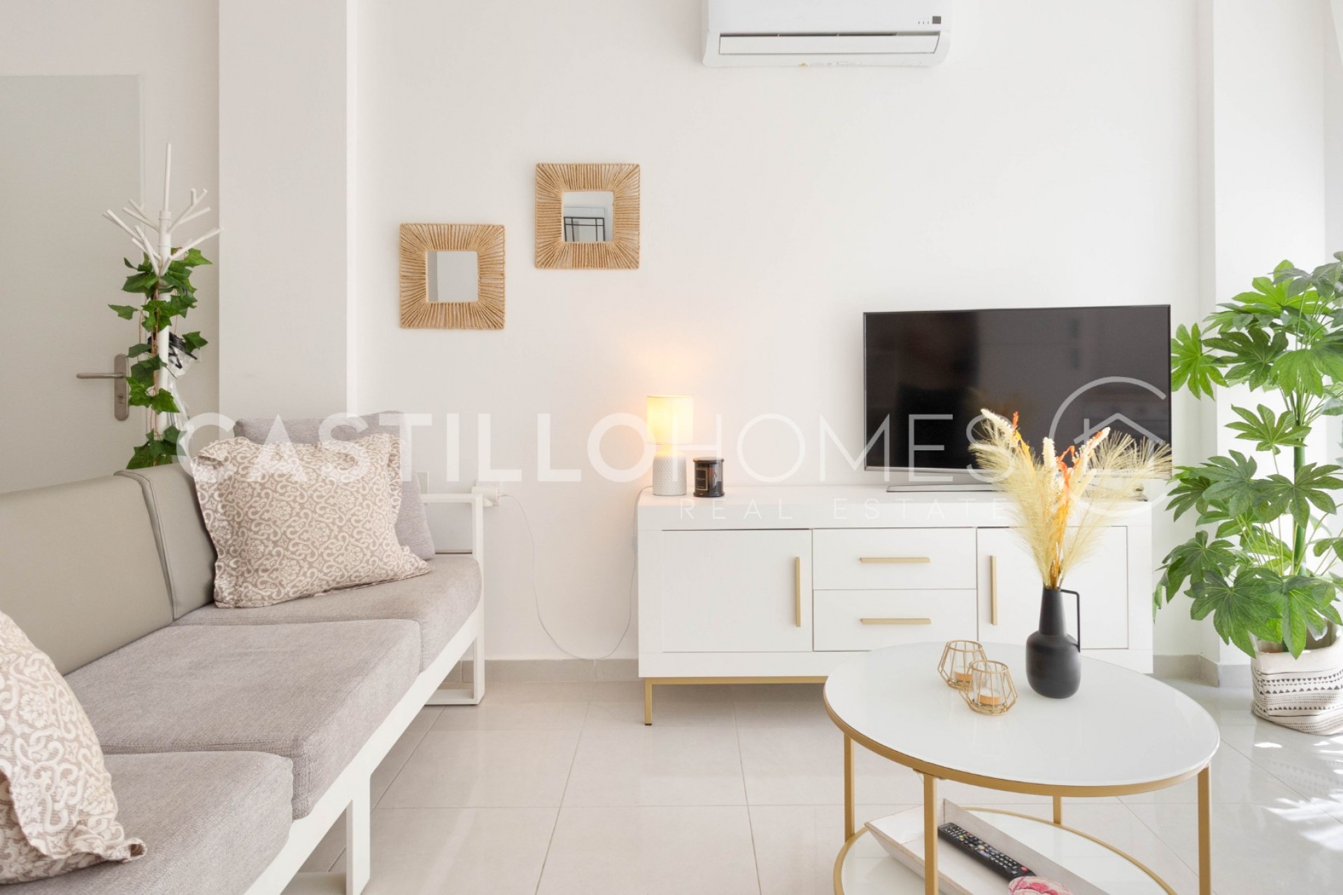 Resale - Studio -
Torrevieja - Centro