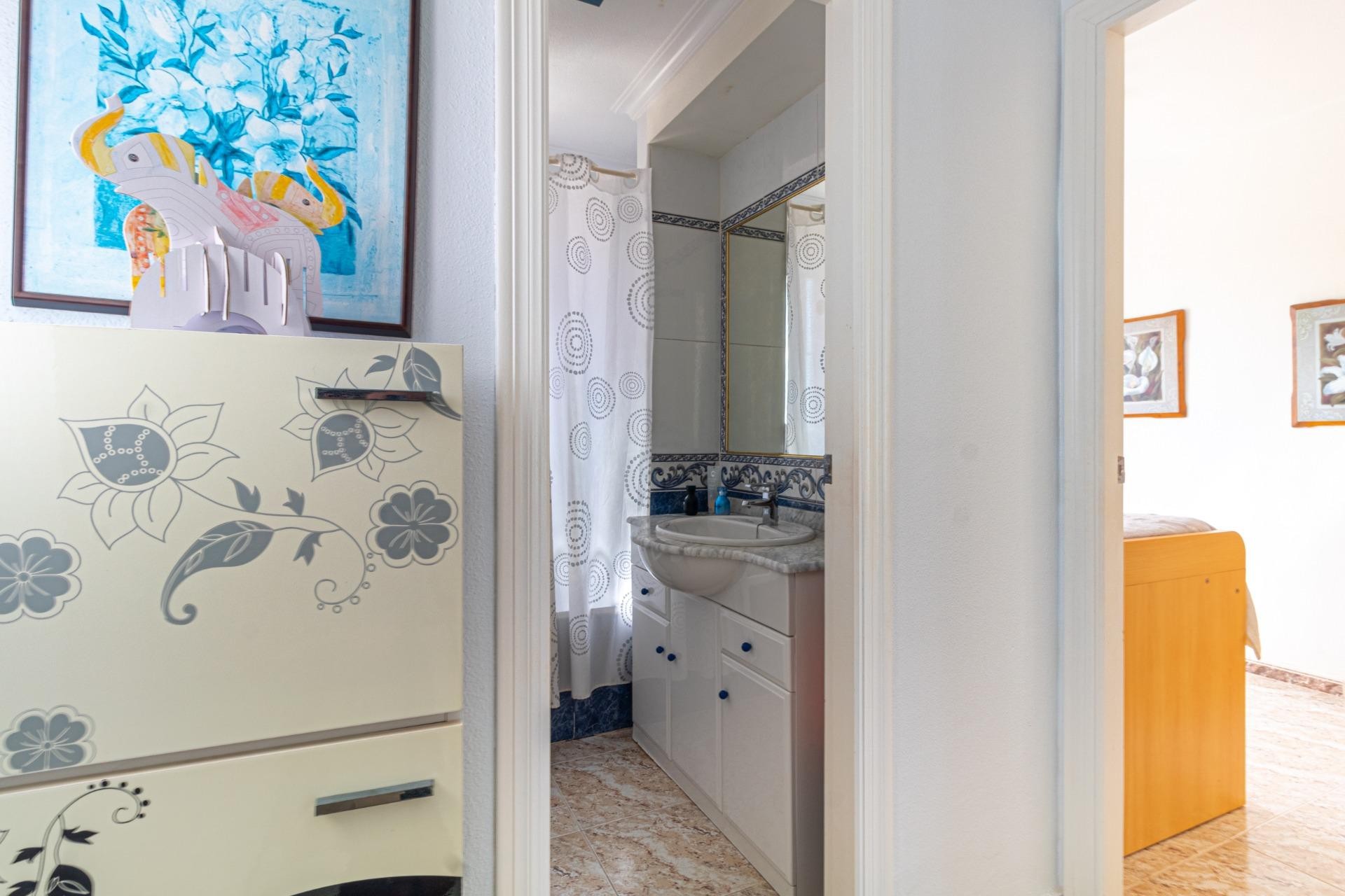 Resale - Terraced house -
Orihuela Costa - La Regia