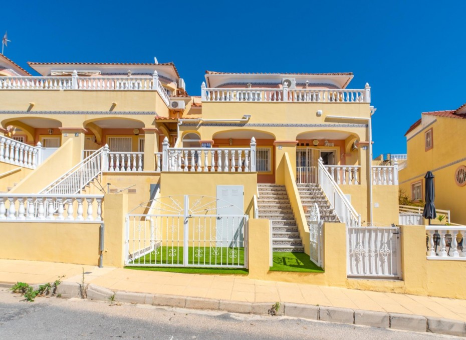 Resale - Terraced house -
Orihuela Costa - Lomas de Campoamor-Las Ramblas