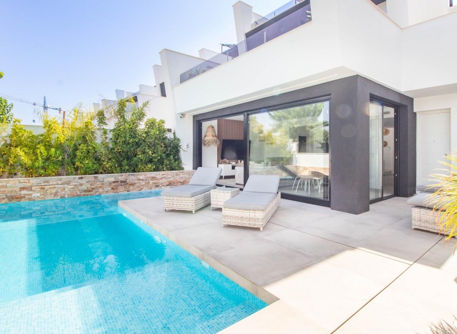 Resale - Terraced house -
Santiago de la ribera - zona san blas