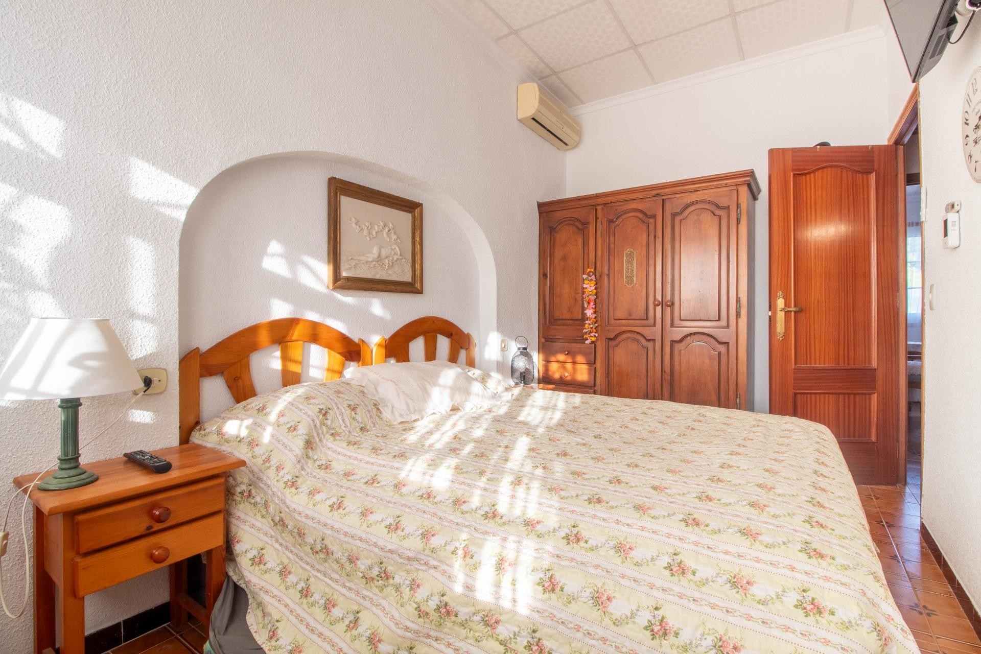 Resale - Terraced house -
Torrevieja - Acequion