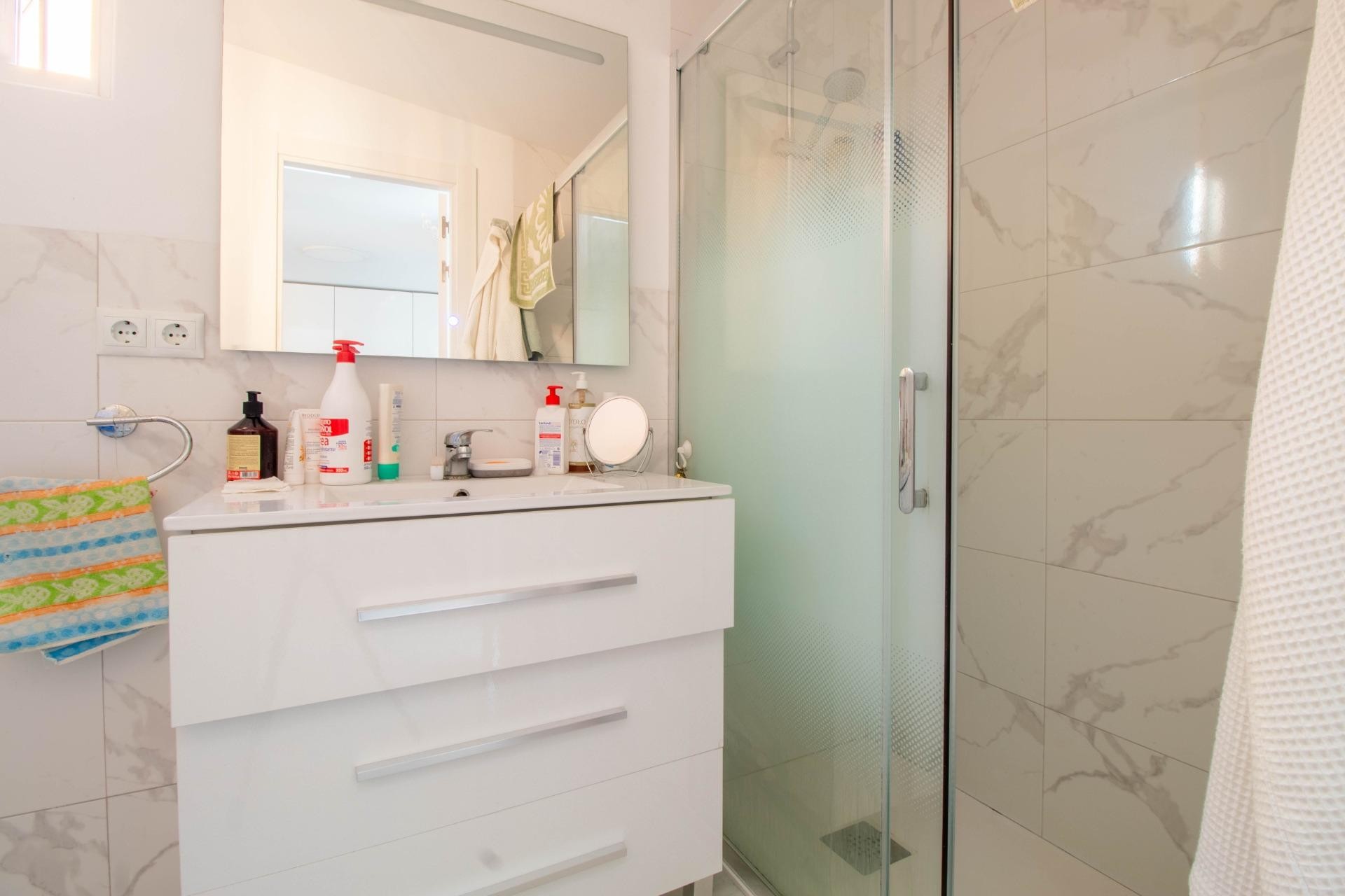 Resale - Terraced house -
Torrevieja - Acequion