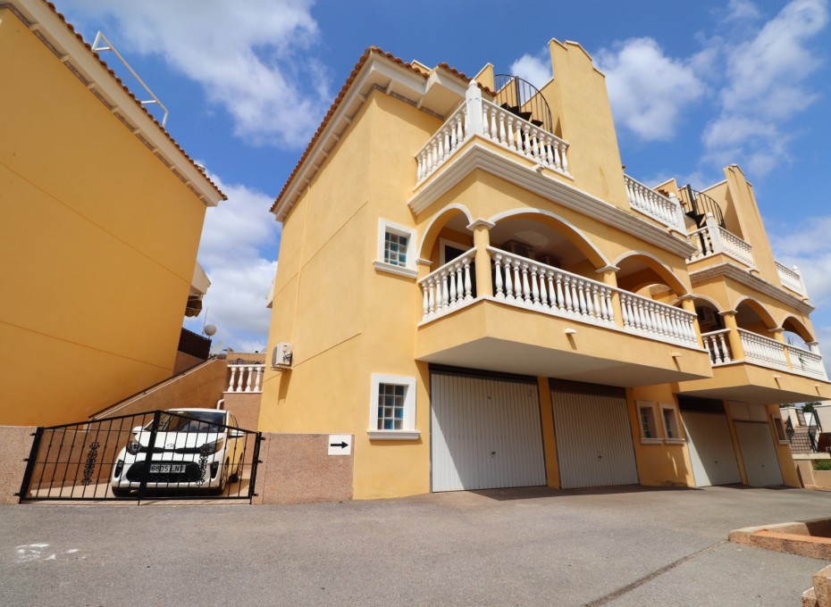 Resale - Townhouse -
Algorfa - Montemar