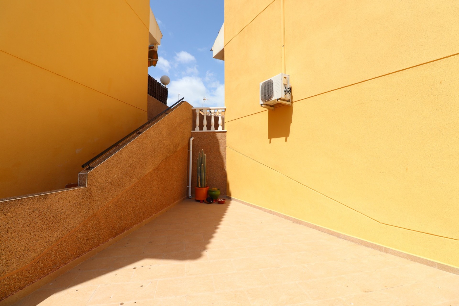 Resale - Townhouse -
Algorfa - Montemar