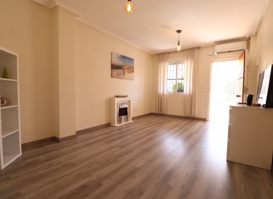 Resale - Townhouse -
Algorfa - Montemar