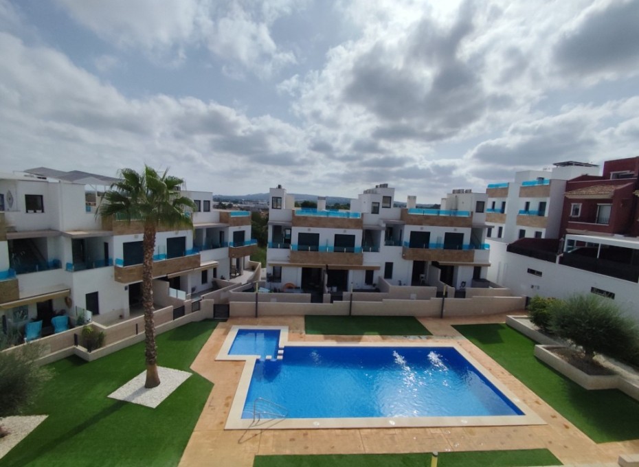 Resale - Townhouse -
Bigastro
