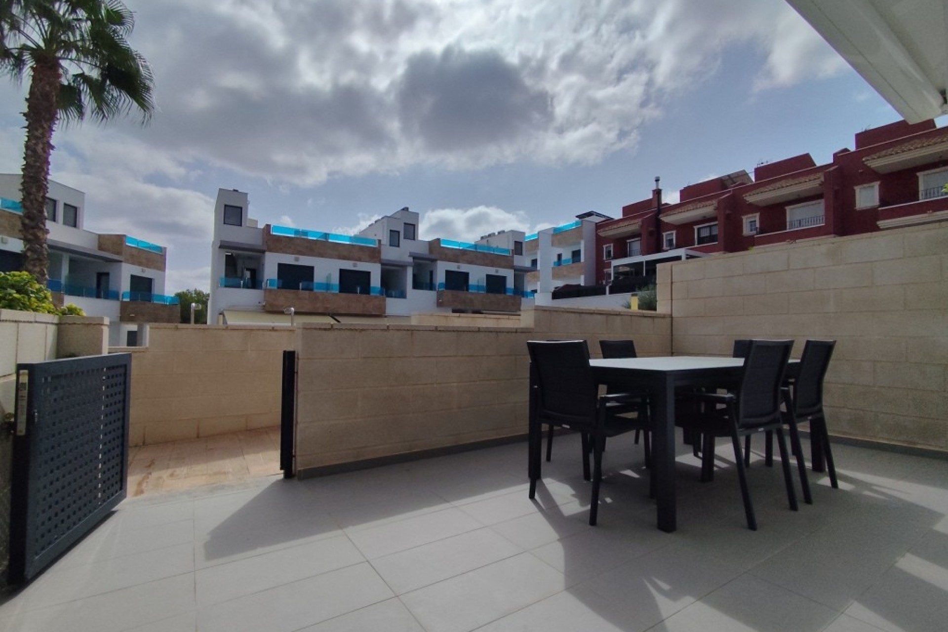 Resale - Townhouse -
Bigastro