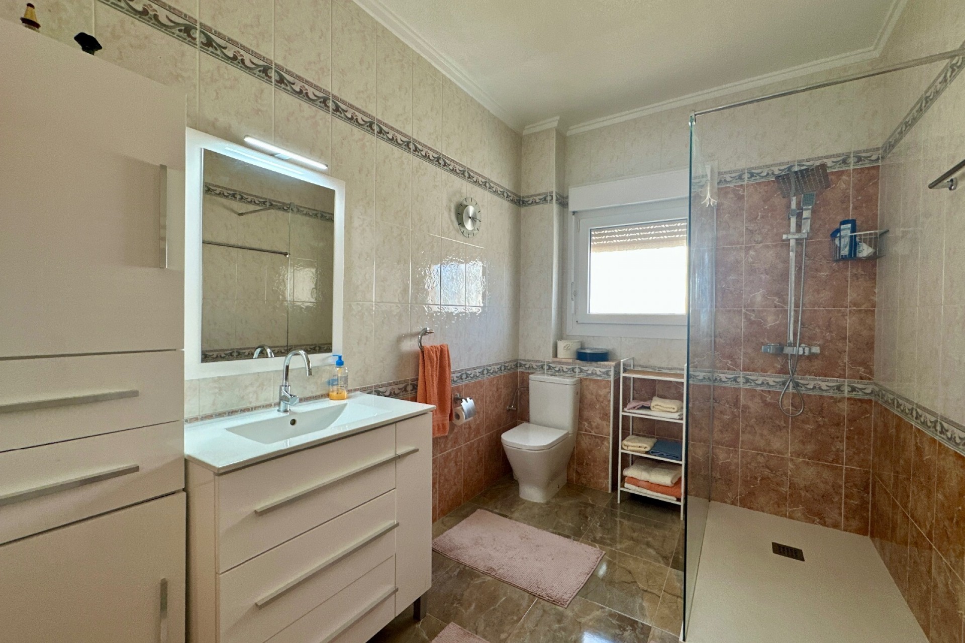 Resale - Townhouse -
Ciudad Quesada - Doña Pepa