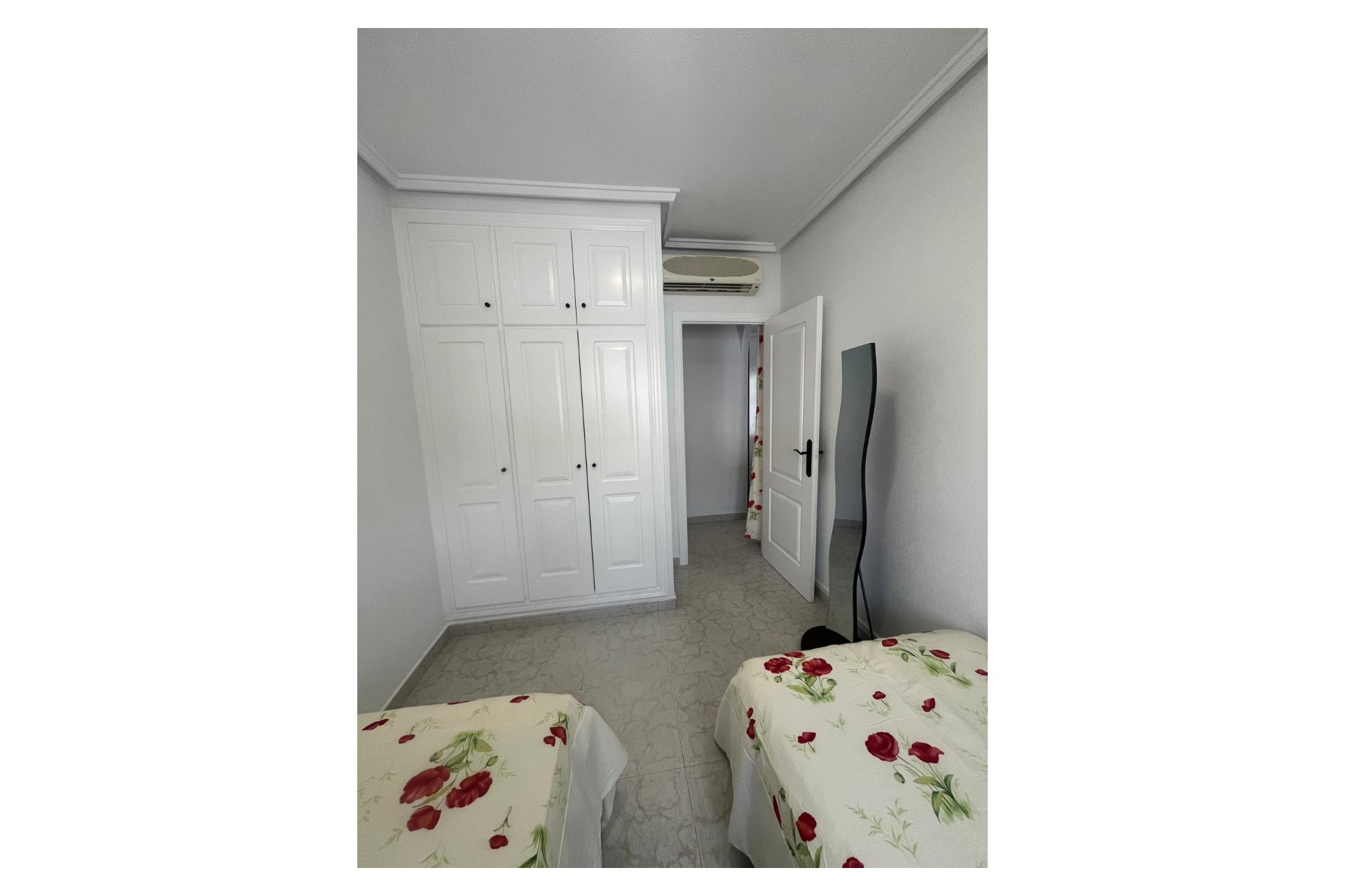 Resale - Townhouse -
Ciudad Quesada - Dona Pepa