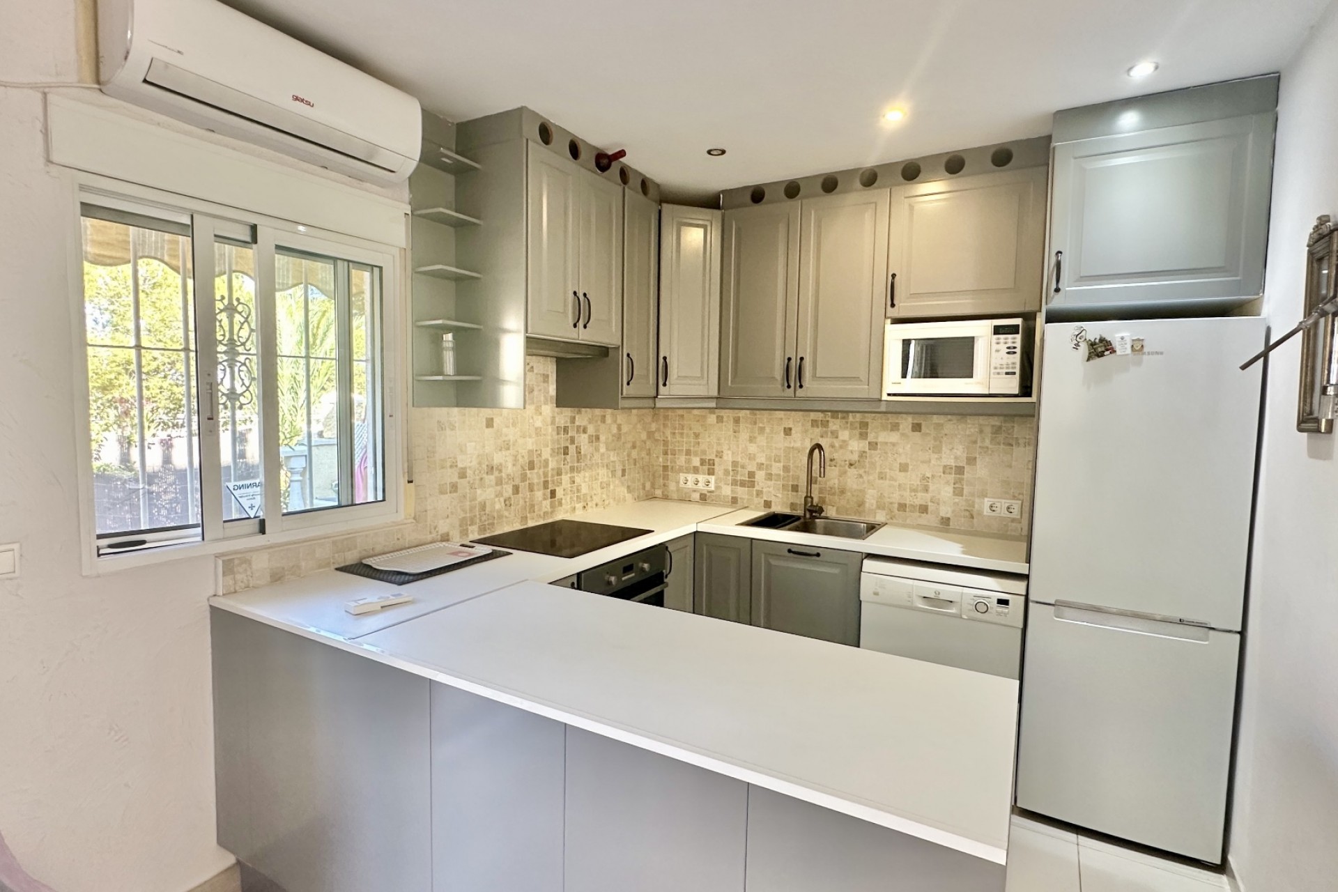 Resale - Townhouse -
Guardamar del Segura - Lomas de Polo-Pinomar