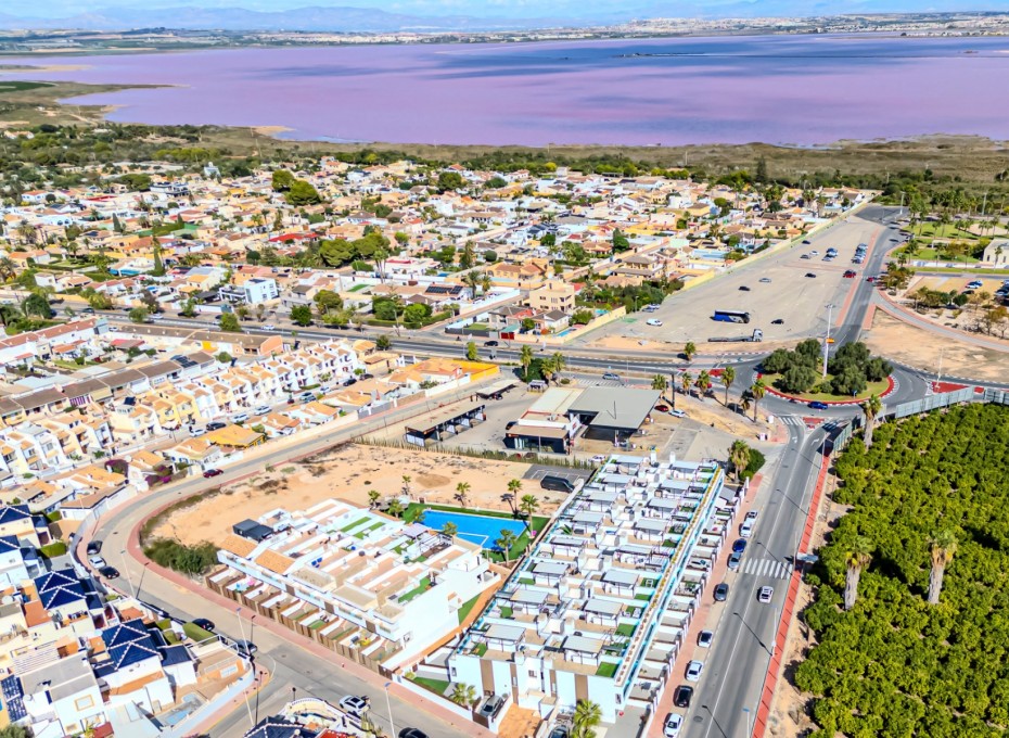 Resale - Townhouse -
Los Balcones