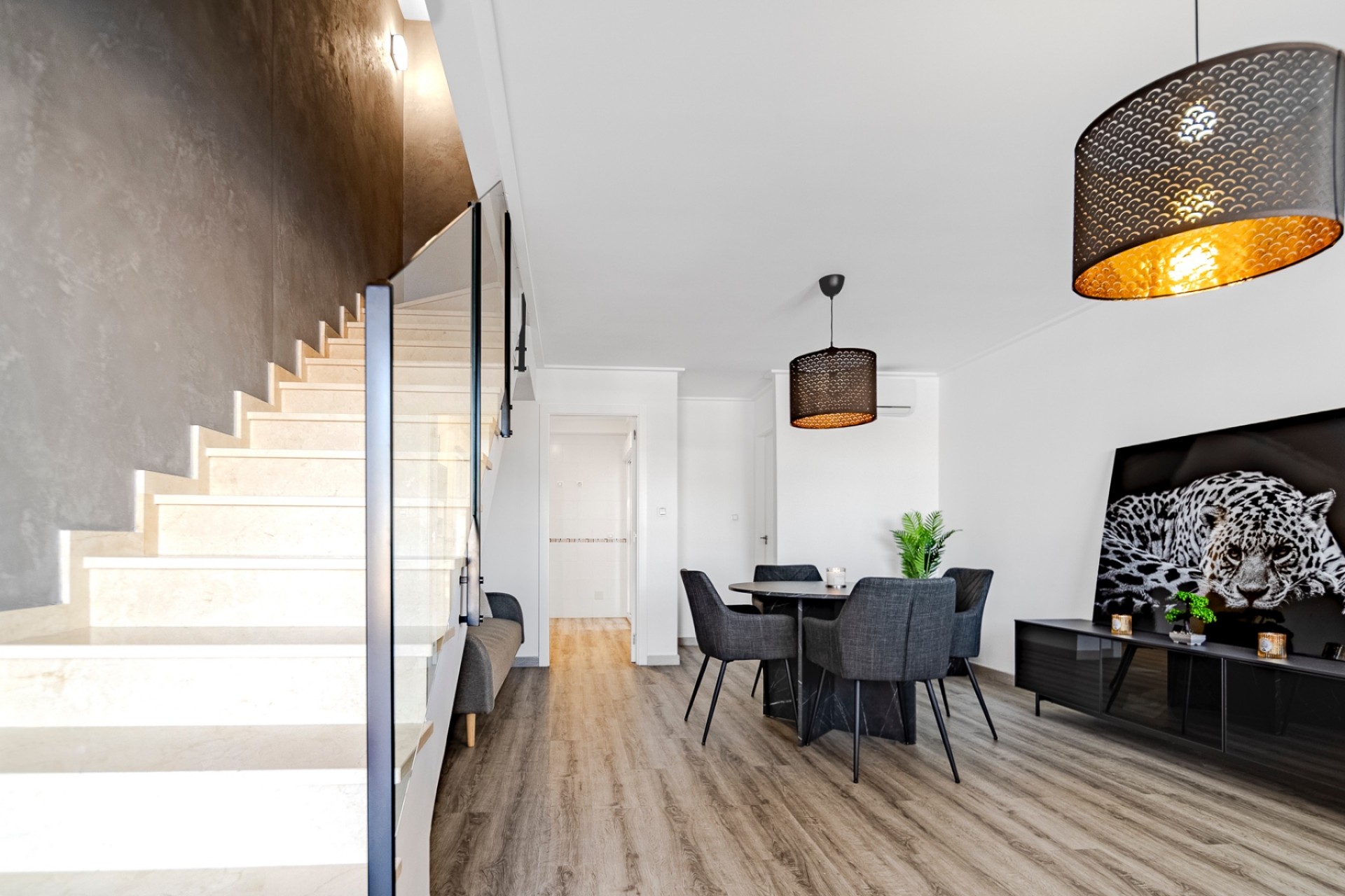 Resale - Townhouse -
Los Balcones