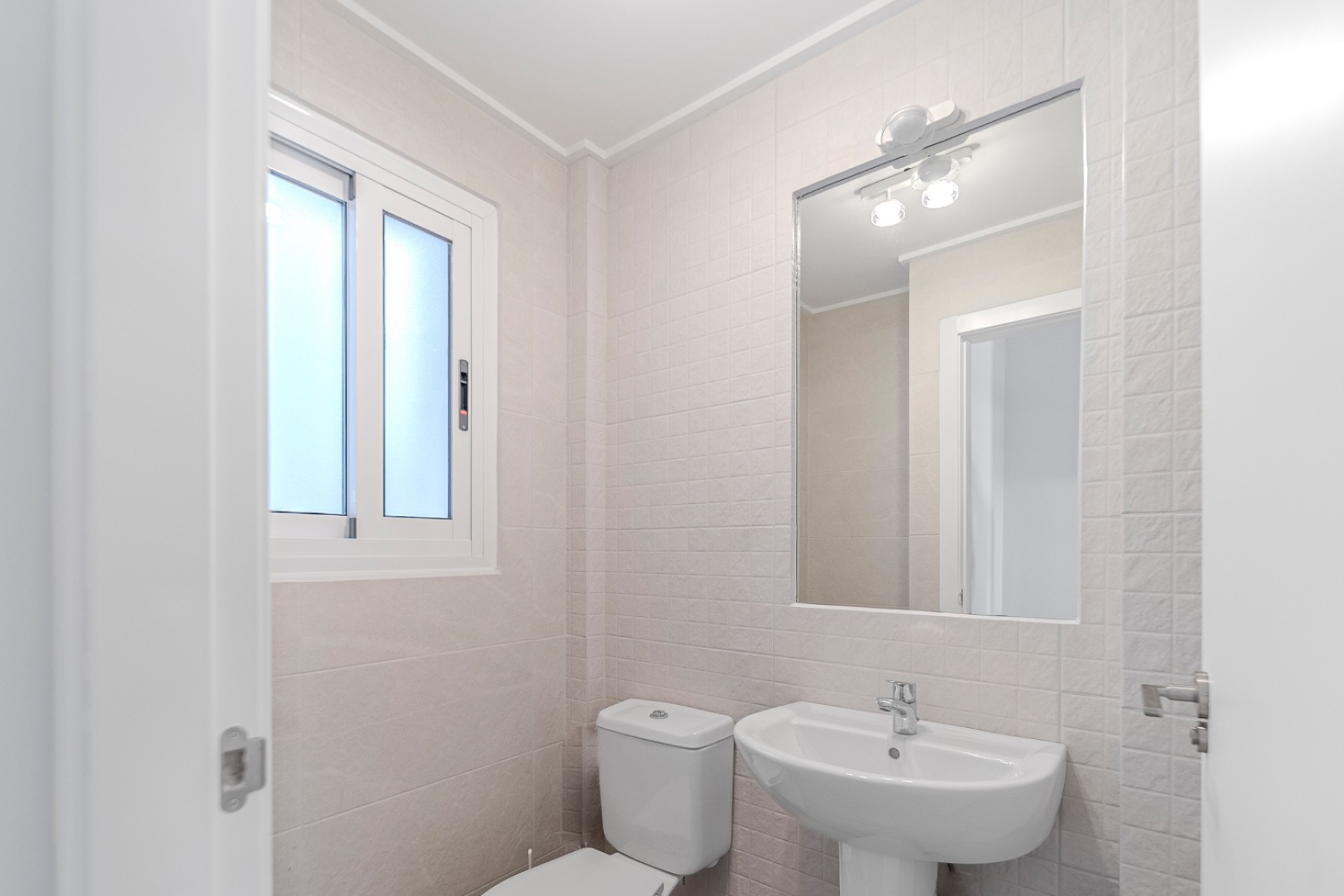 Resale - Townhouse -
Los Balcones