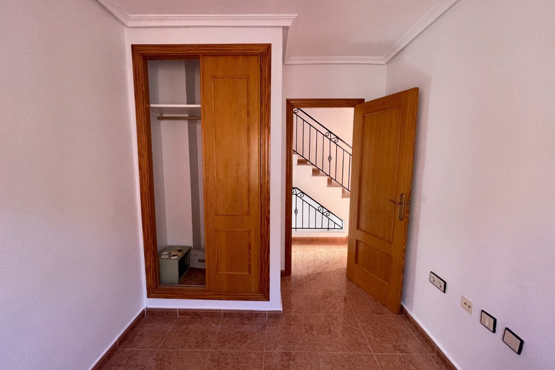 Resale - Townhouse -
Los Montesinos - La Herrada