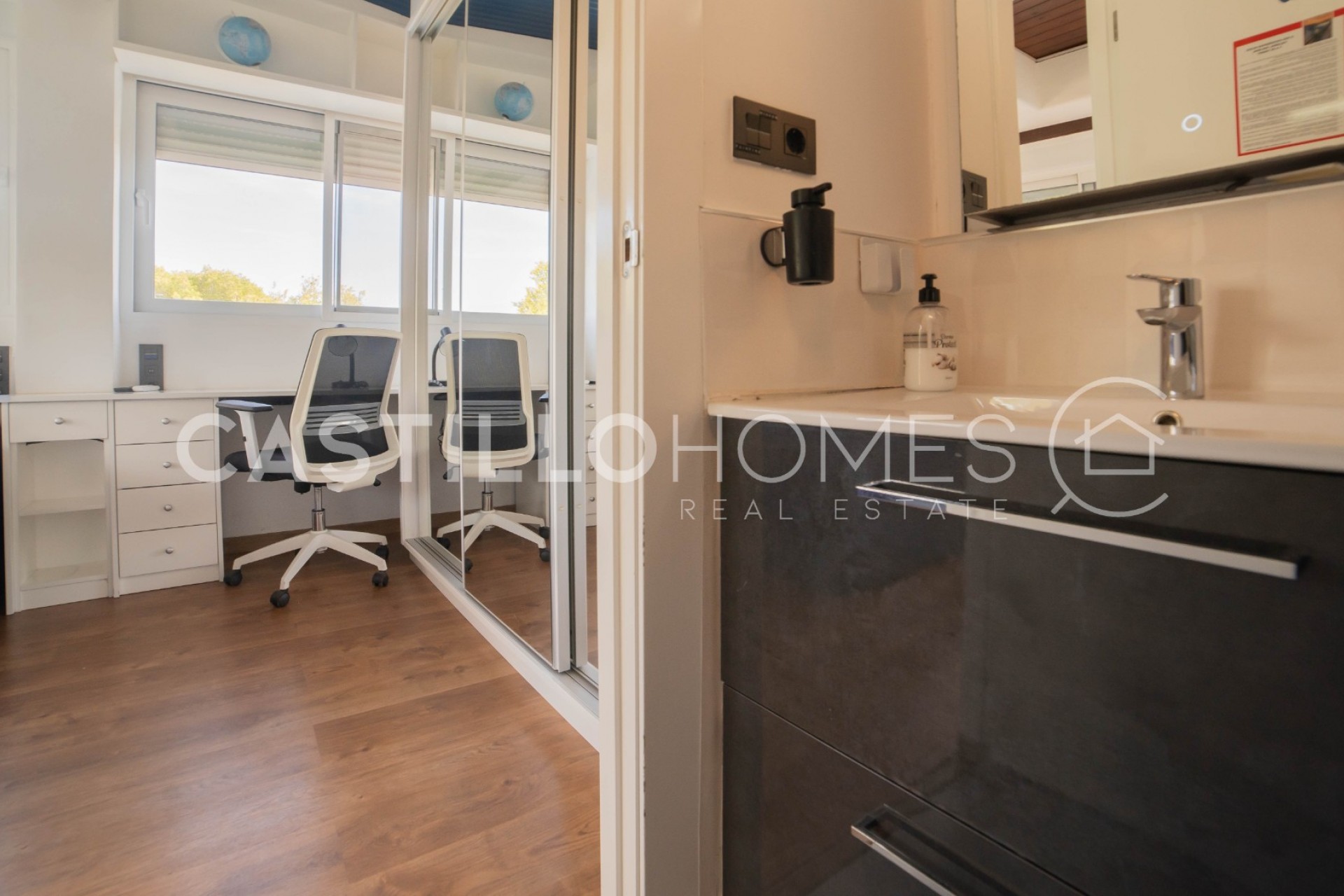 Resale - Townhouse -
Orihuela Costa - Castillo de Don Juan