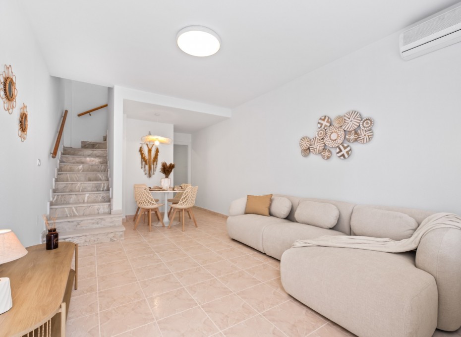 Resale - Townhouse -
Orihuela Costa - La Florida