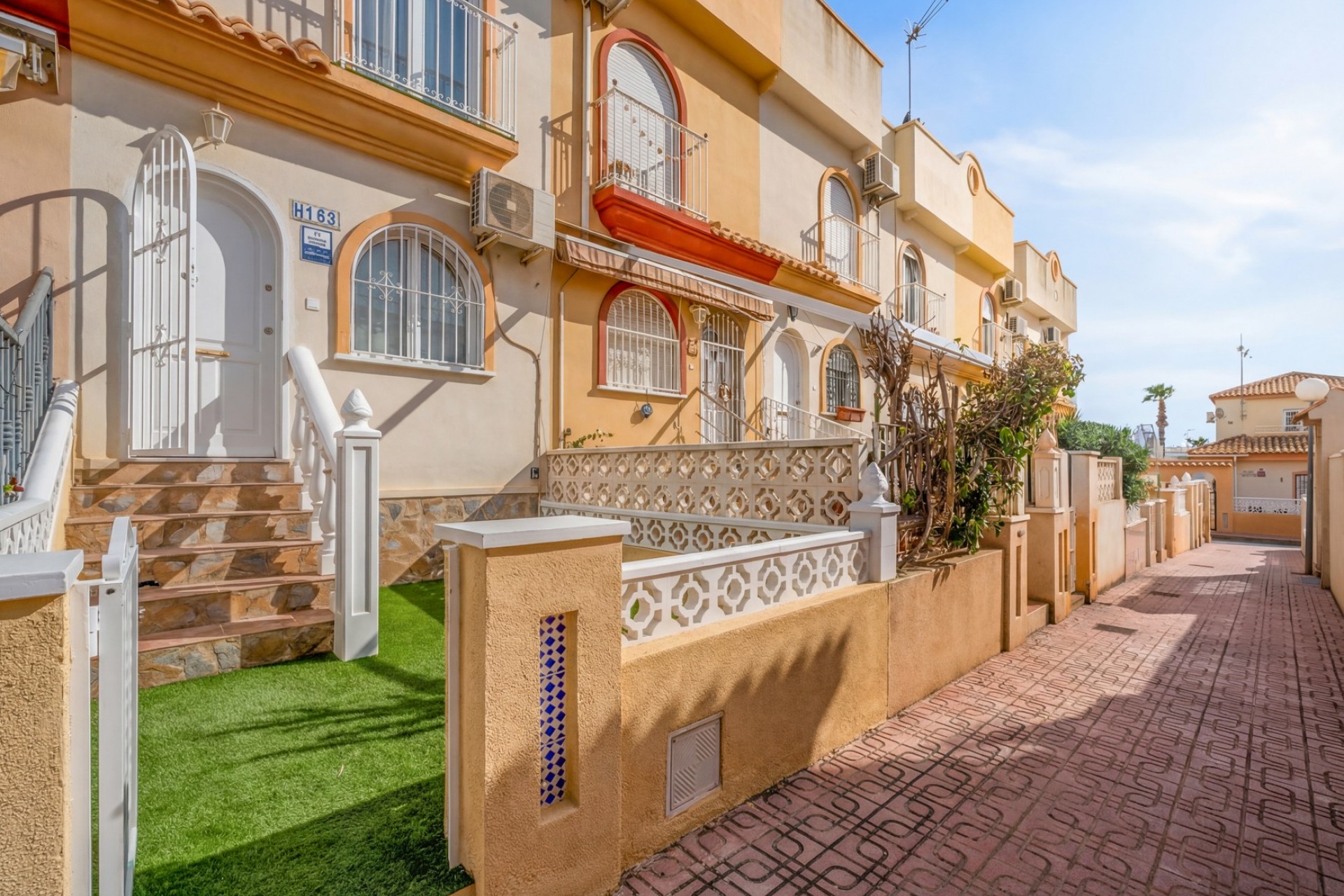 Resale - Townhouse -
Orihuela Costa - La Florida