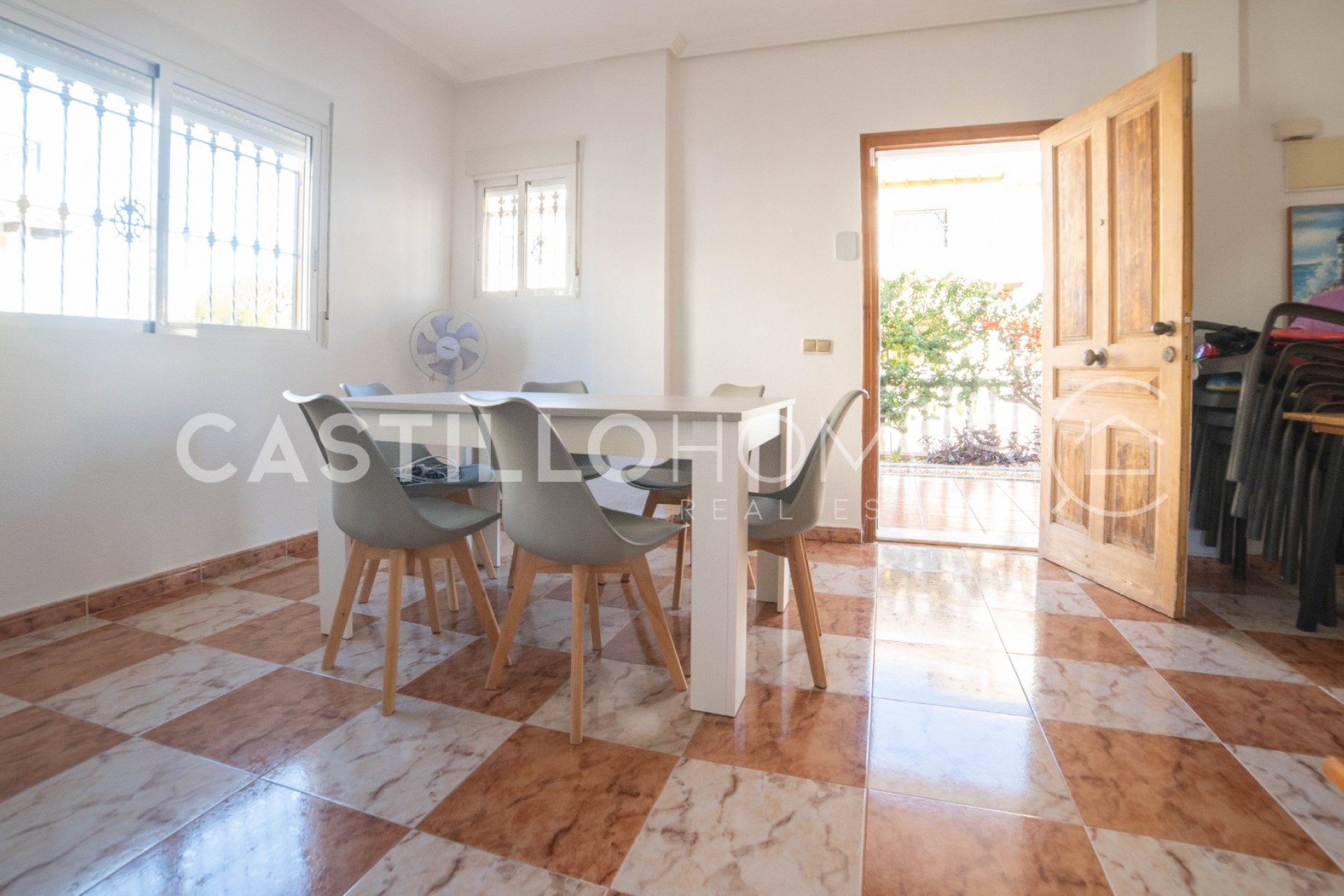 Resale - Townhouse -
Orihuela Costa - La Regia