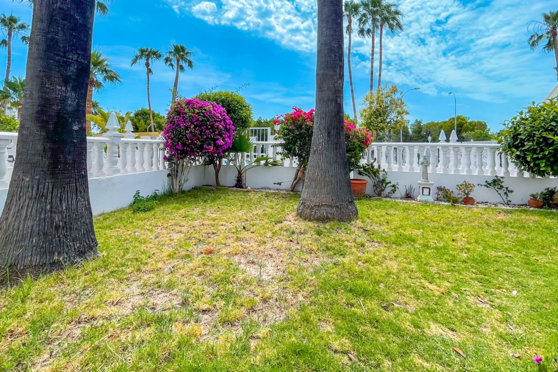 Resale - Townhouse -
Orihuela Costa - La Rioja