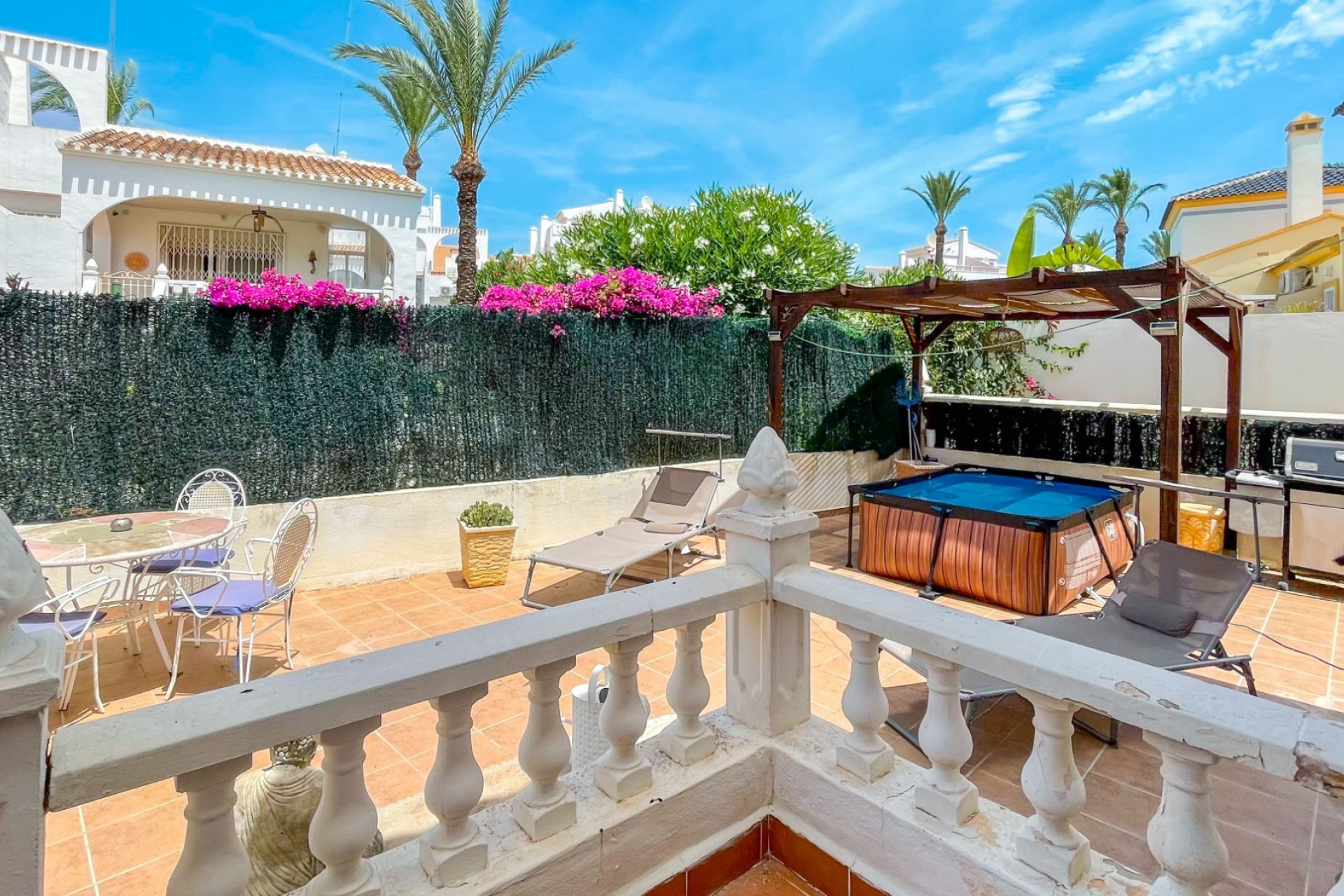Resale - Townhouse -
Orihuela Costa - La Rioja