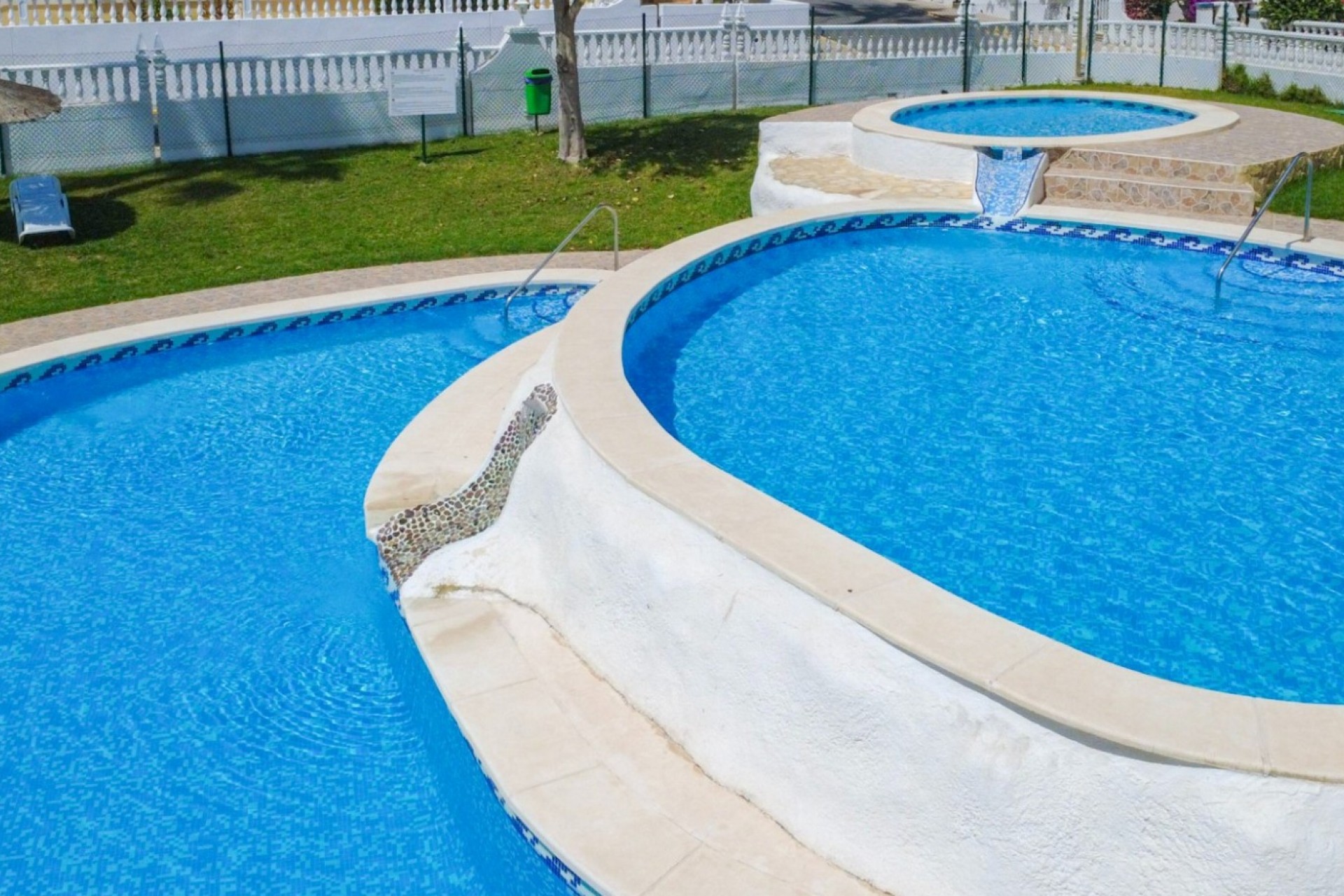 Resale - Townhouse -
Orihuela Costa - La Rioja