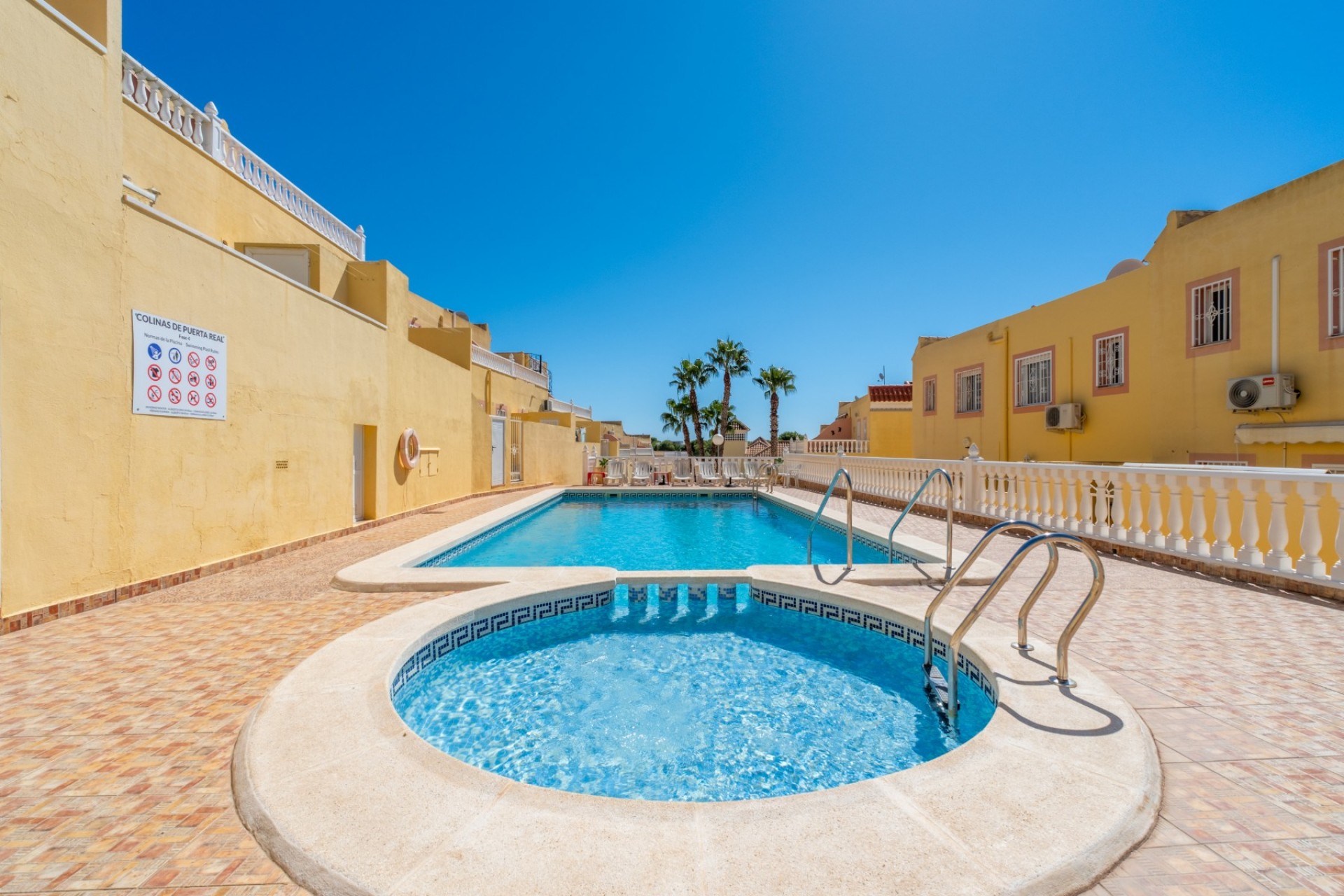 Resale - Townhouse -
Orihuela Costa - Las Filipinas