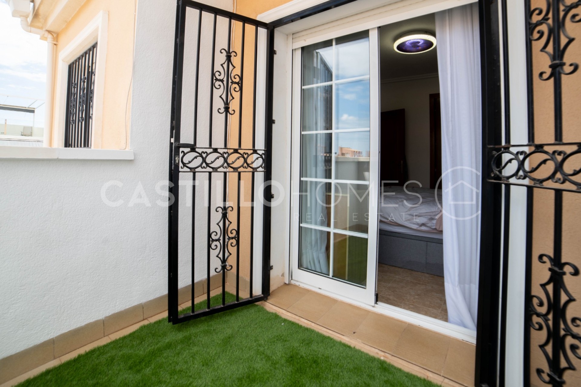 Resale - Townhouse -
Orihuela Costa - Villamartín