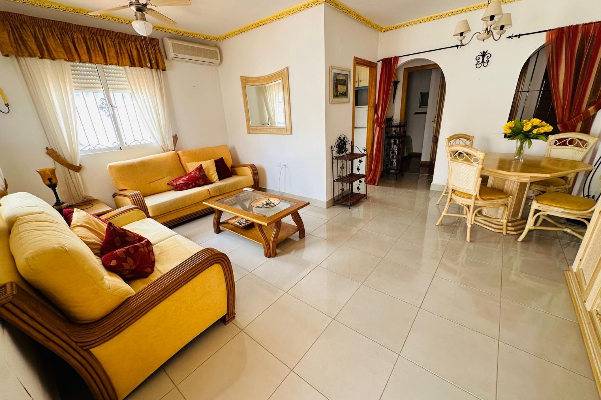 Resale - Townhouse -
Orihuela - Entre Naranjos Vistabella