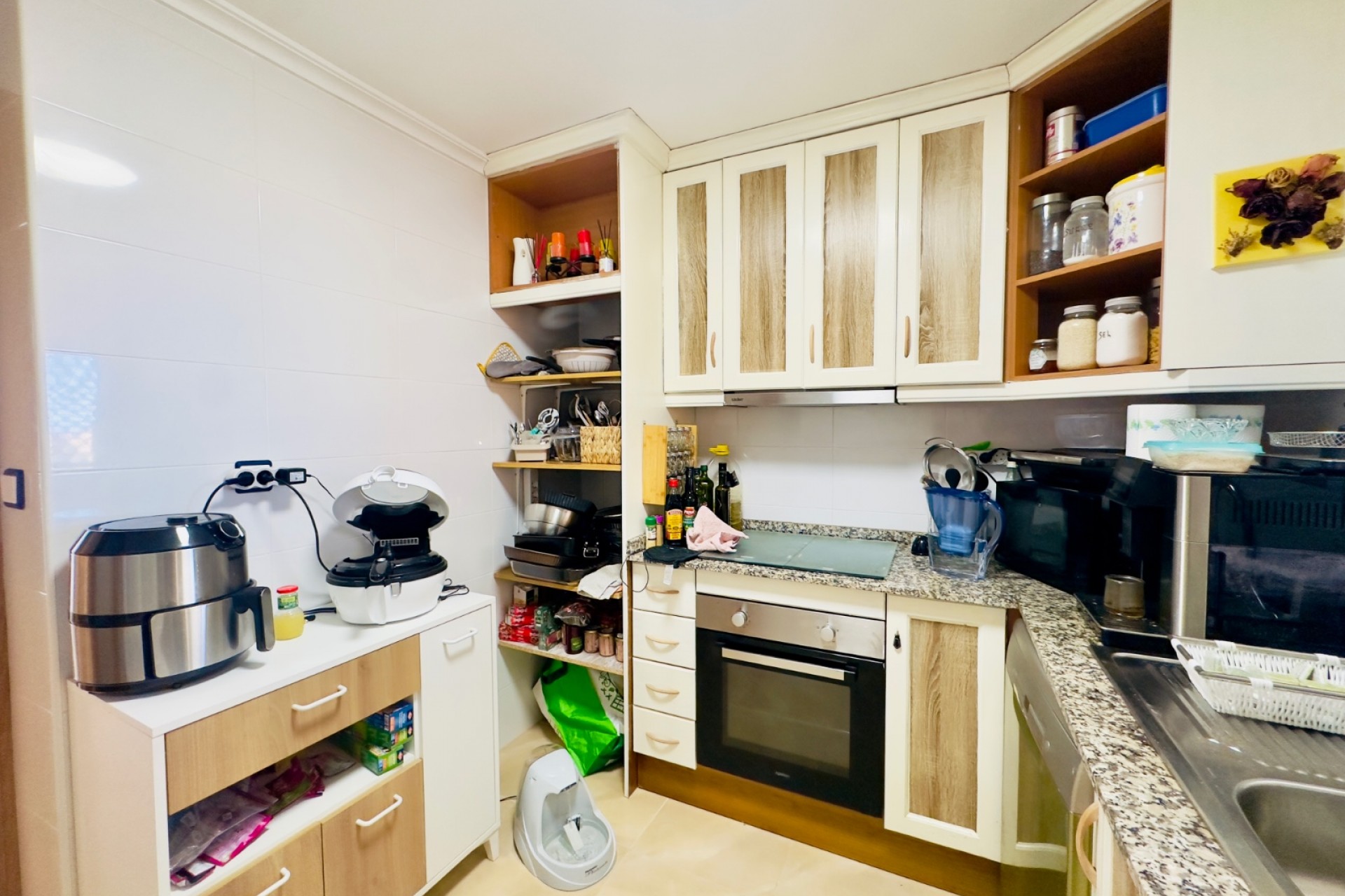 Resale - Townhouse -
San Miguel de Salinas - Ciudad de las comunicaciones