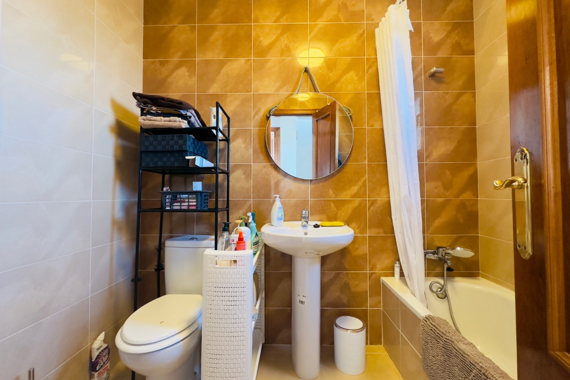 Resale - Townhouse -
San Miguel de Salinas - Ciudad de las comunicaciones