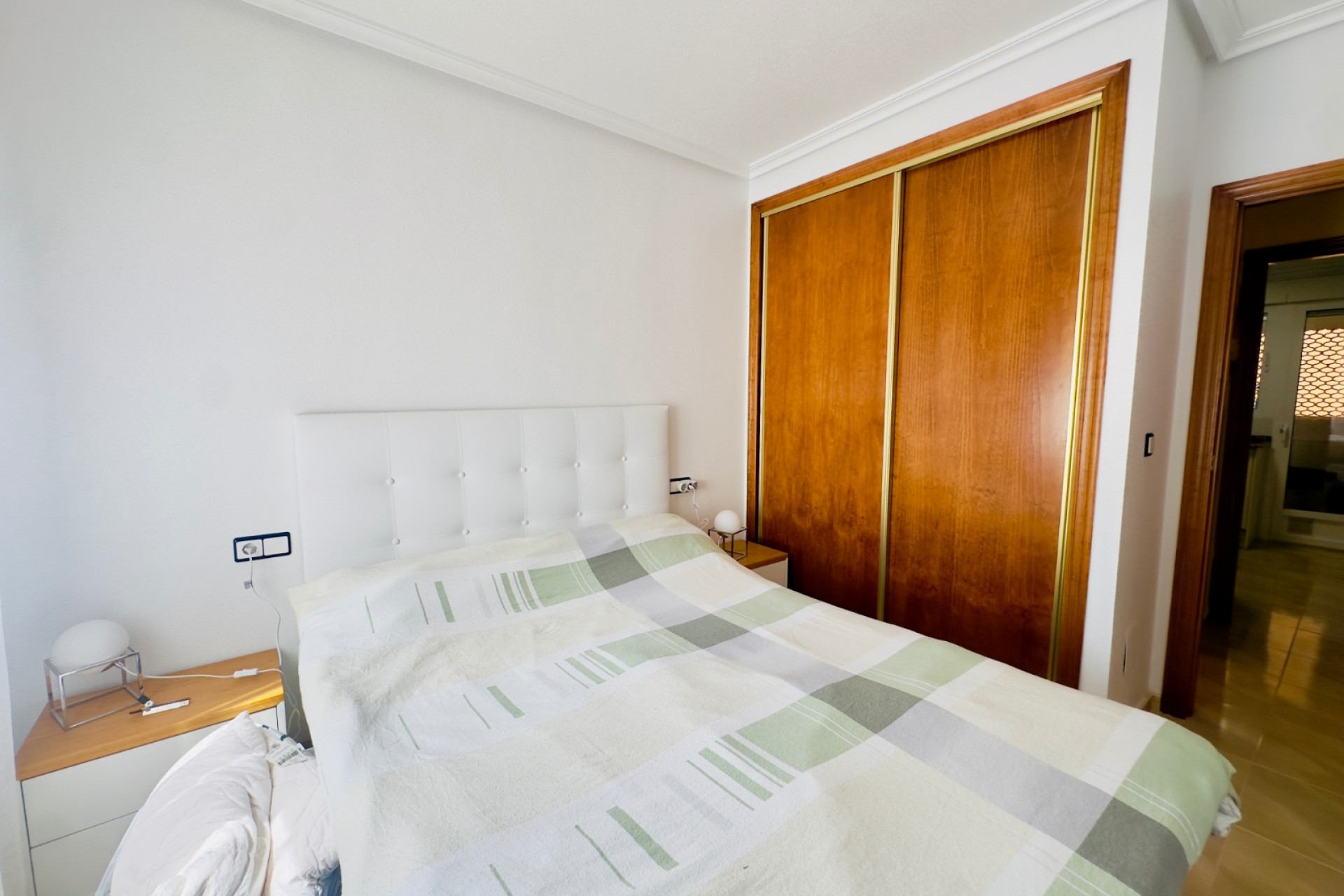 Resale - Townhouse -
San Miguel de Salinas - Ciudad de las comunicaciones