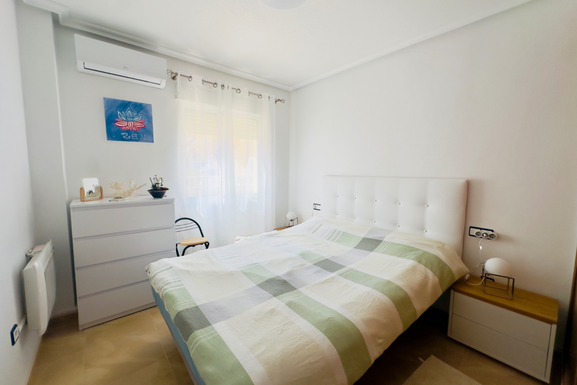 Resale - Townhouse -
San Miguel de Salinas - Ciudad de las comunicaciones