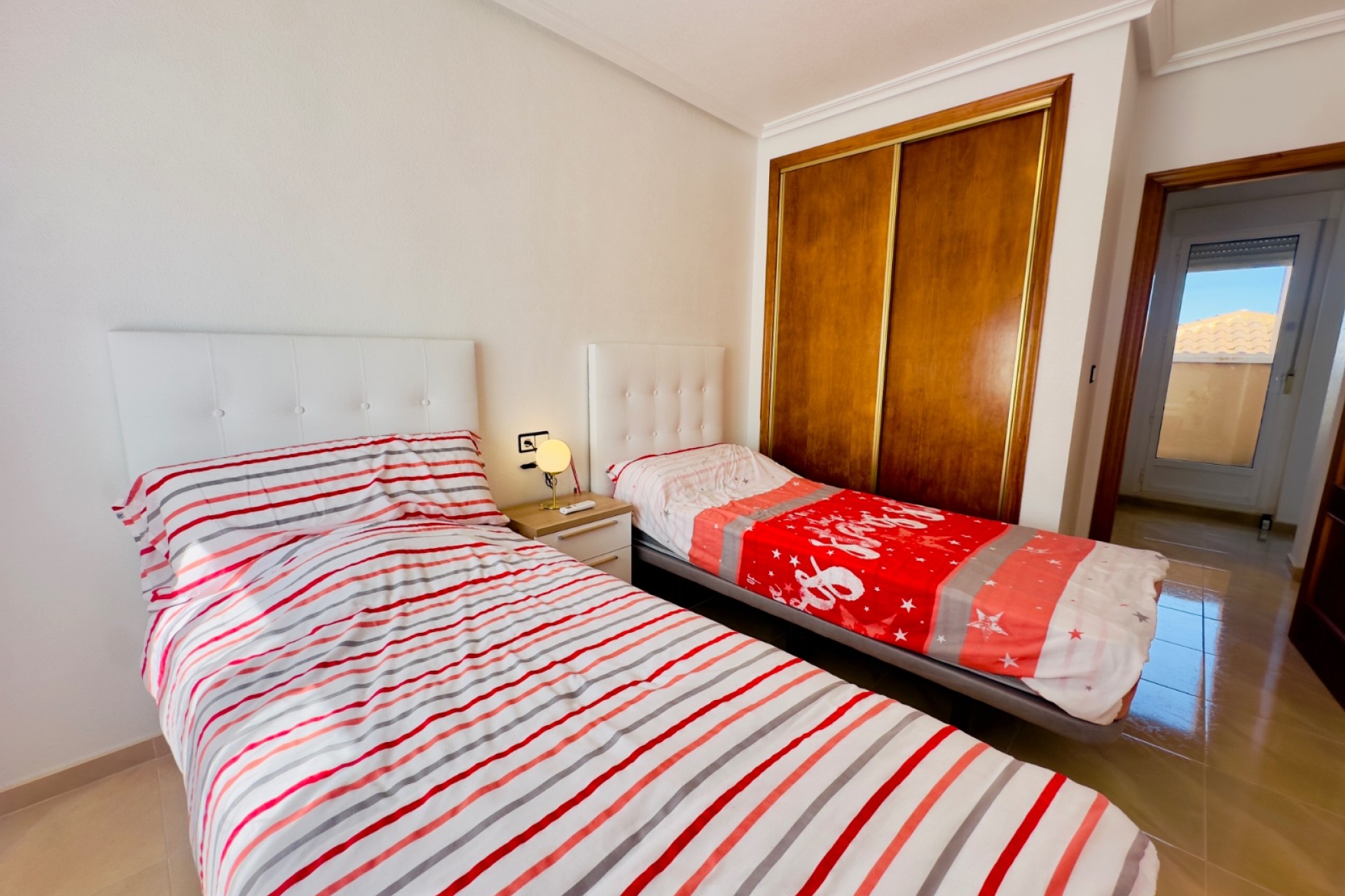 Resale - Townhouse -
San Miguel de Salinas - Ciudad de las comunicaciones