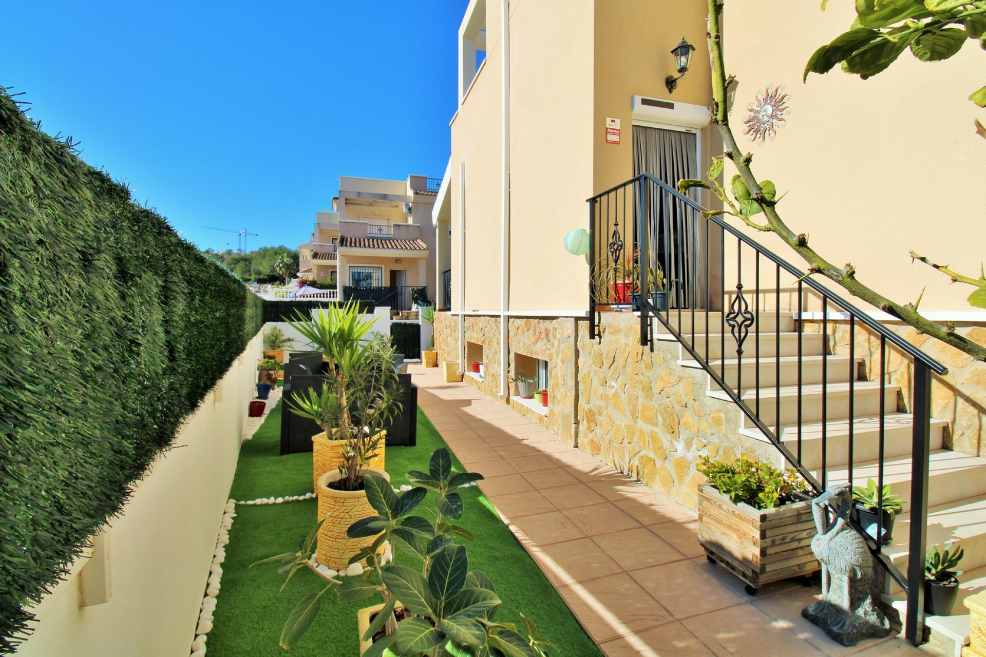 Resale - Townhouse -
San Miguel de Salinas