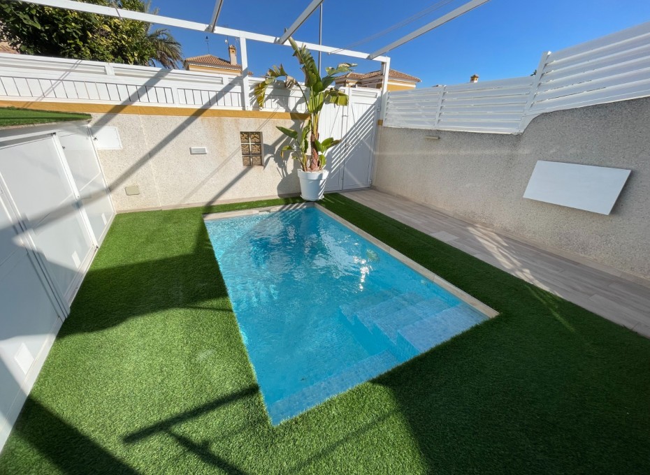 Resale - Townhouse -
Torre de La Horadada - Torre de La Horadada - Town