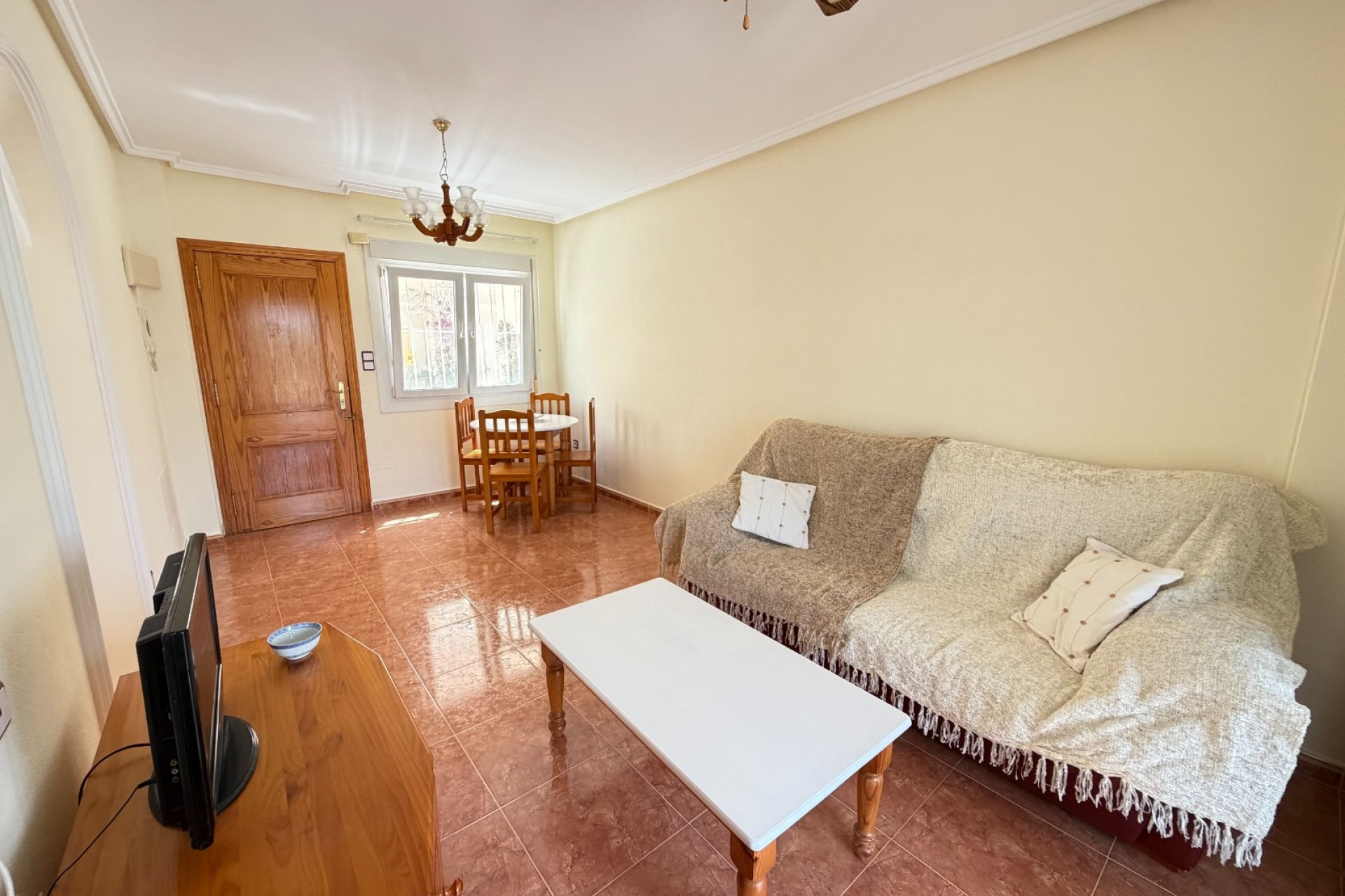 Resale - Townhouse -
Torremendo