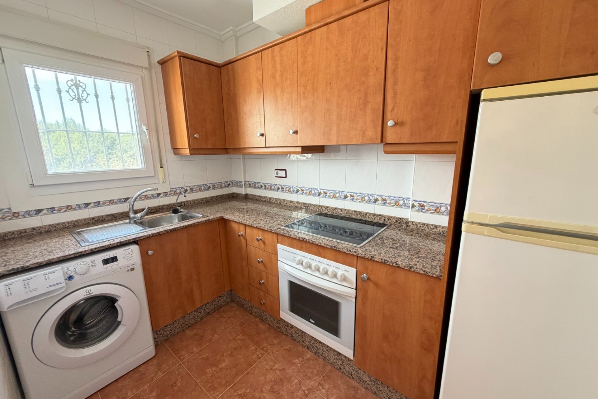 Resale - Townhouse -
Torremendo