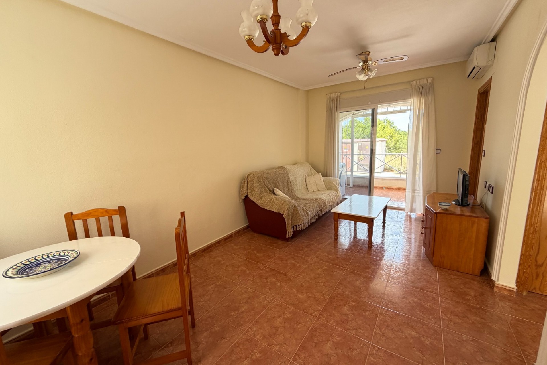 Resale - Townhouse -
Torremendo