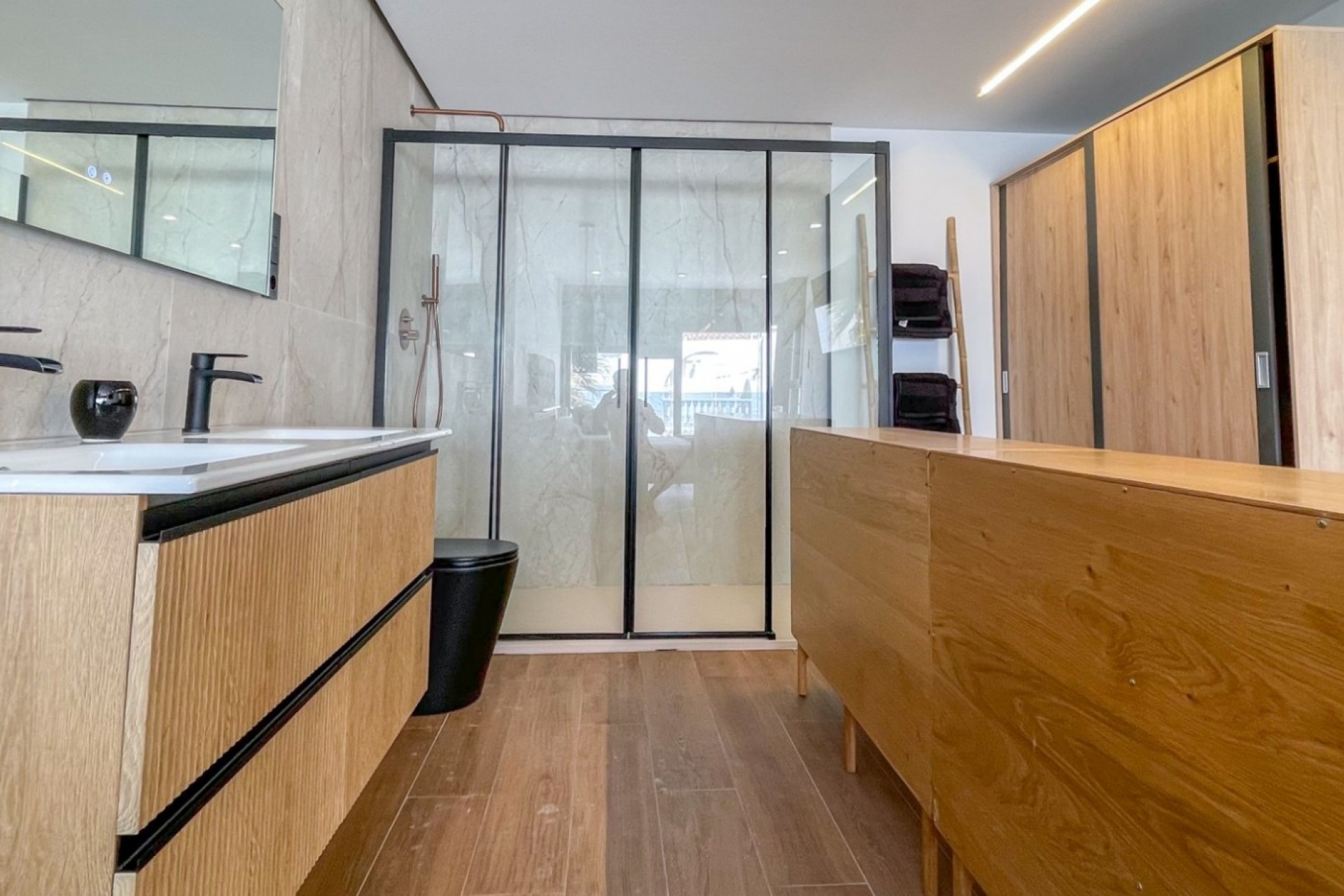 Resale - Townhouse -
Torrevieja - Nueva Torrevieja - Aguas Nuevas