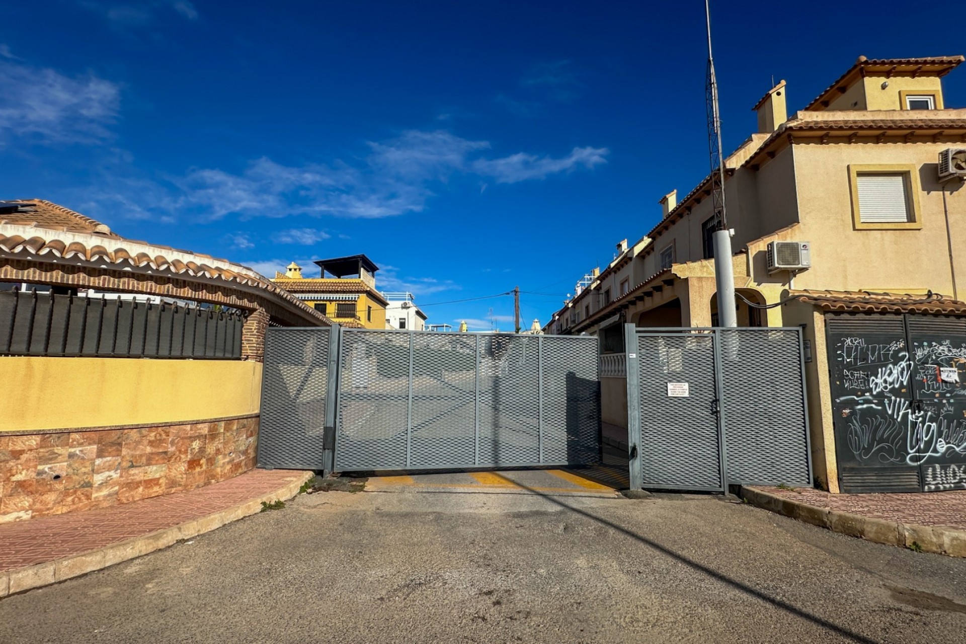 Resale - Townhouse -
Torrevieja - Nueva Torrevieja