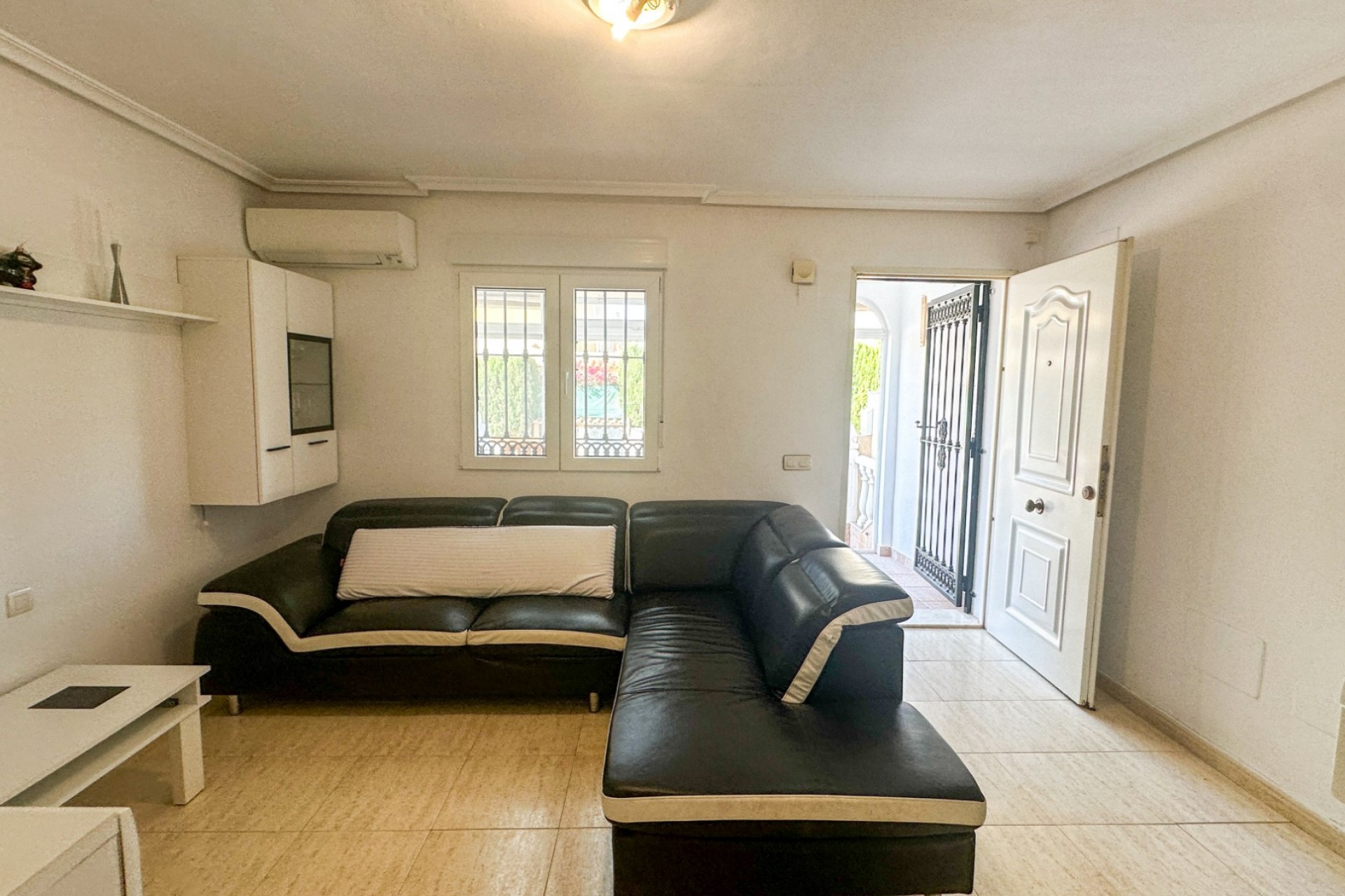 Resale - Townhouse -
Torrevieja - Nueva Torrevieja